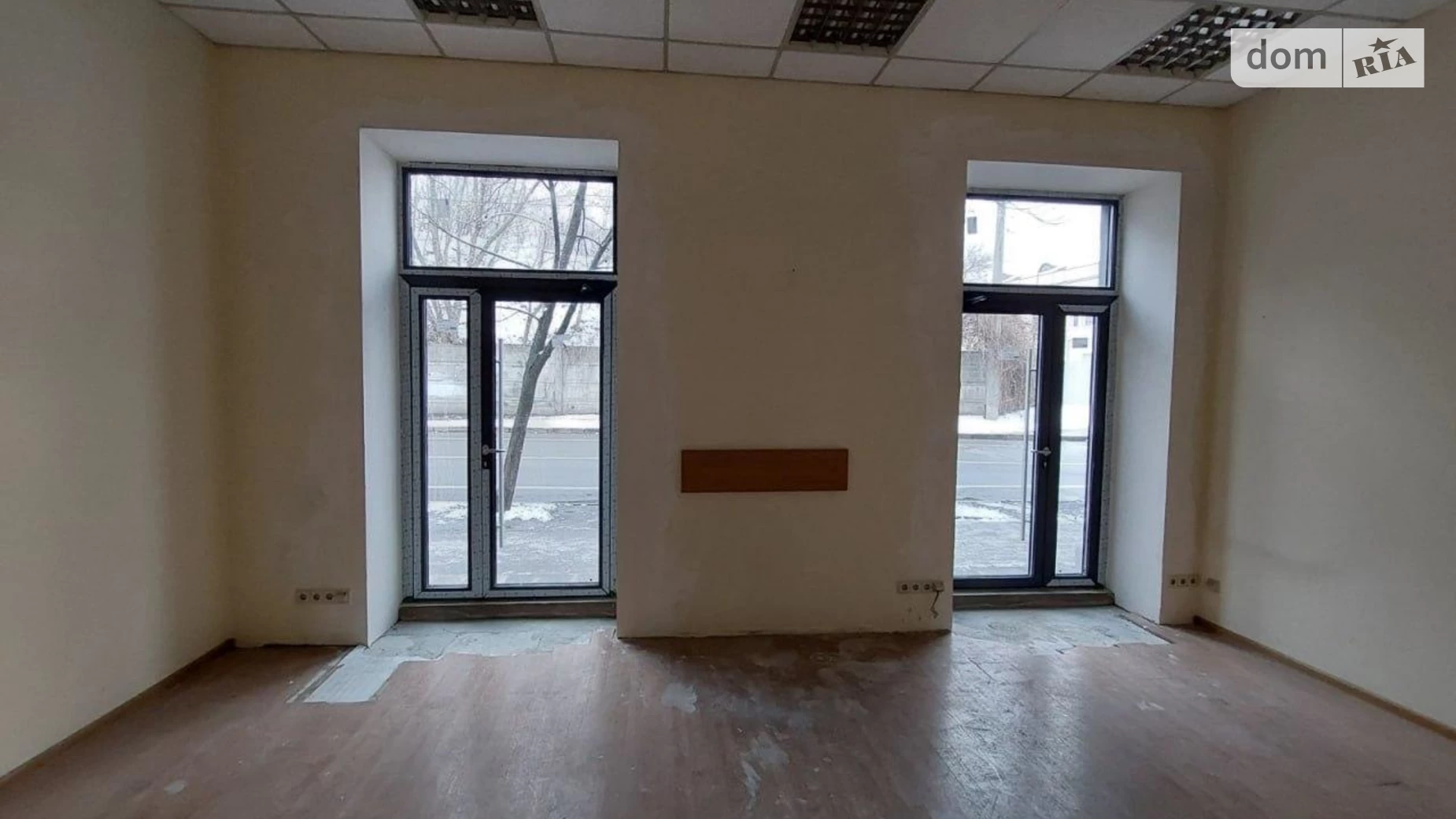 Сдается в аренду офис 265 кв. м в бизнес-центре, цена: 4300 $ - фото 2