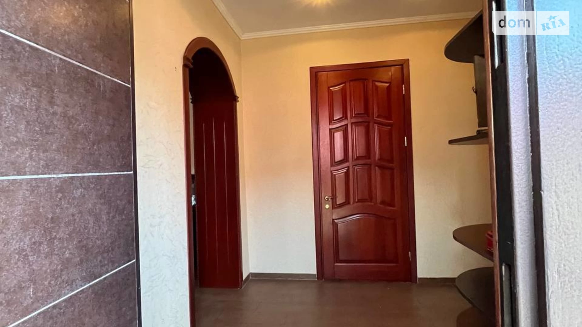 Продается дом на 2 этажа 89 кв. м с бассейном, цена: 105000 $ - фото 5