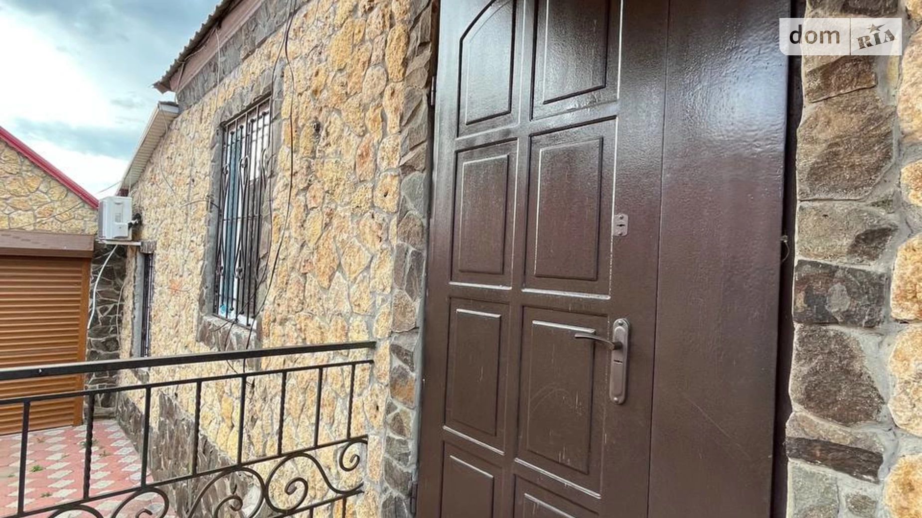 Продается дом на 2 этажа 89 кв. м с бассейном, цена: 105000 $ - фото 4