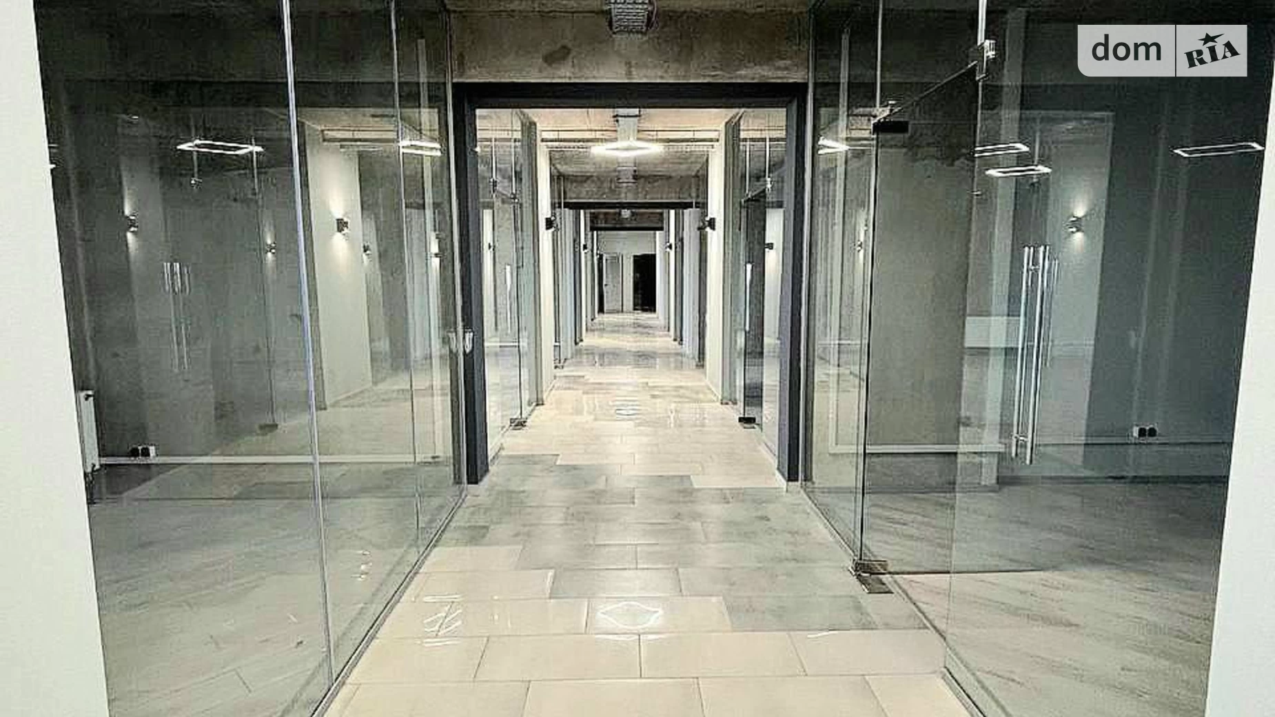 Сдается в аренду офис 1500 кв. м в бизнес-центре, цена: 10800 $ - фото 3