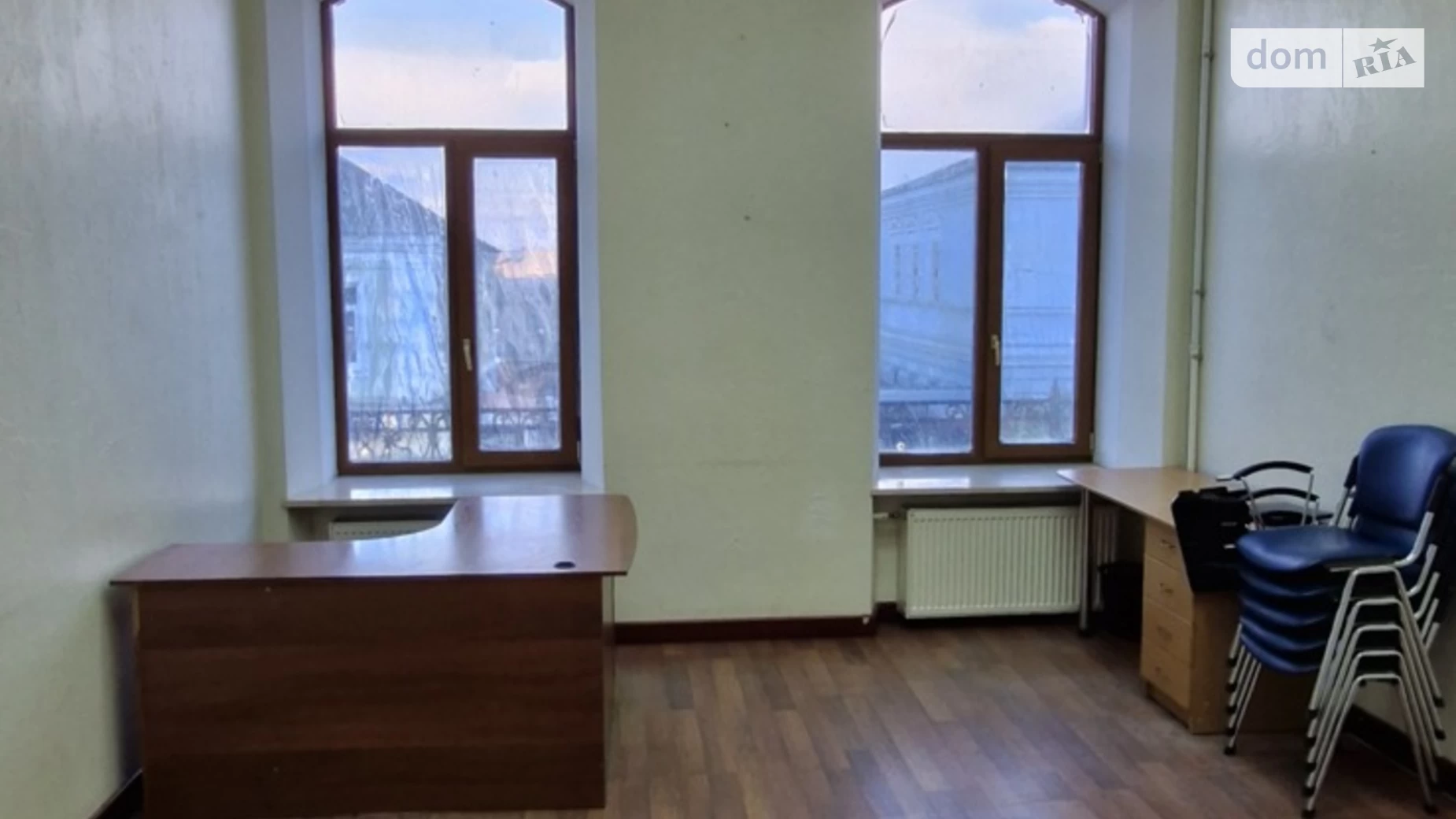 Сдается в аренду офис 23 кв. м в бизнес-центре, цена: 4000 грн - фото 2