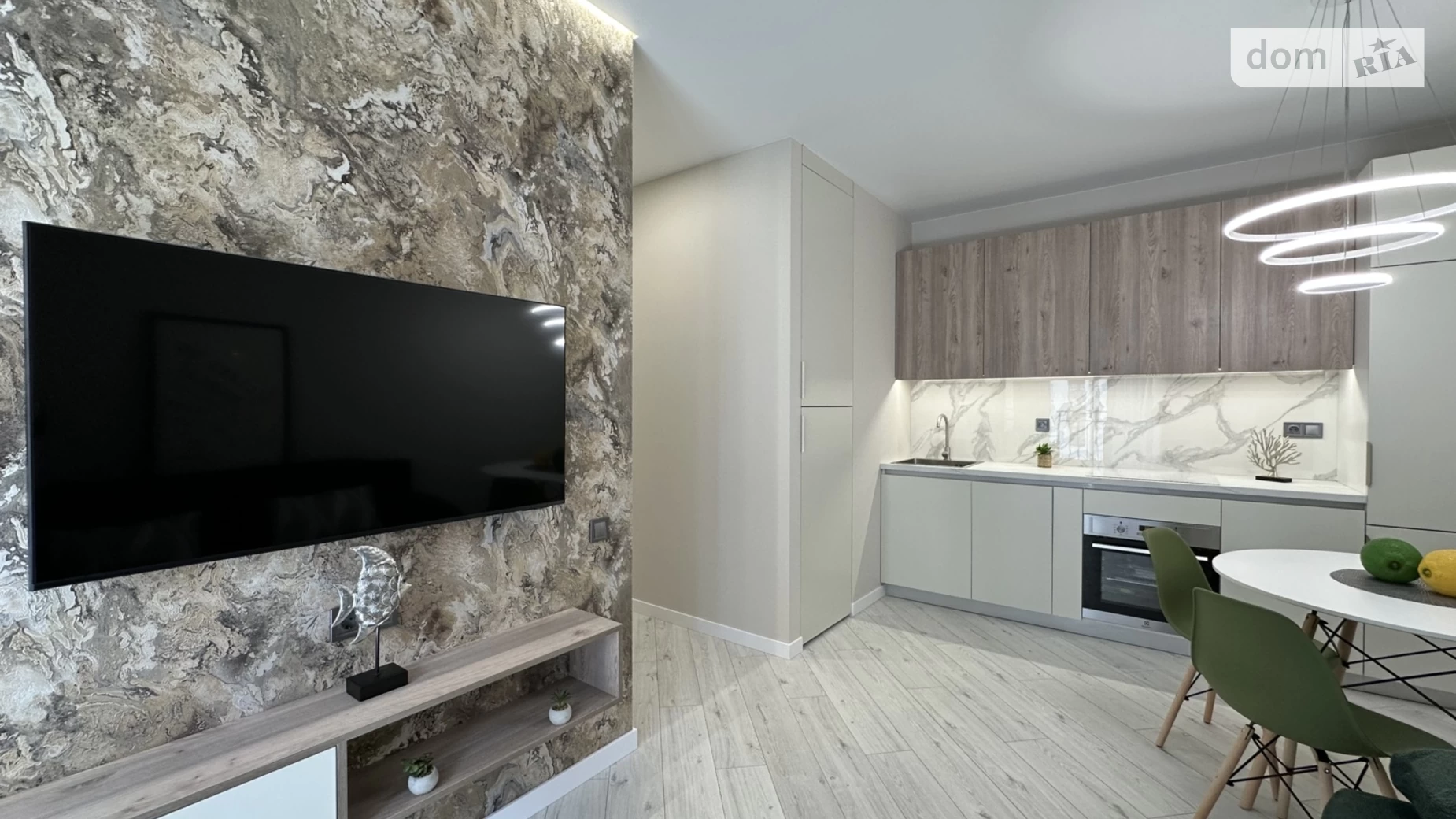 Продається 1-кімнатна квартира 42 кв. м у Одесі, вул. Краснова, 3 корпус 61 - фото 2
