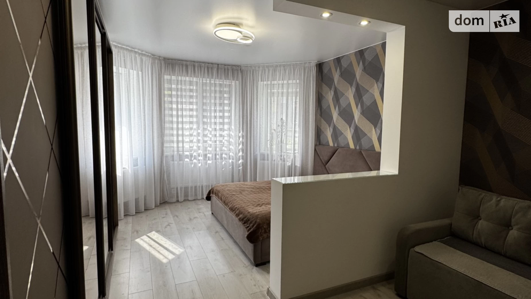 Продается 1-комнатная квартира 44.5 кв. м в Ровно, ул. Соборная, 283 - фото 3