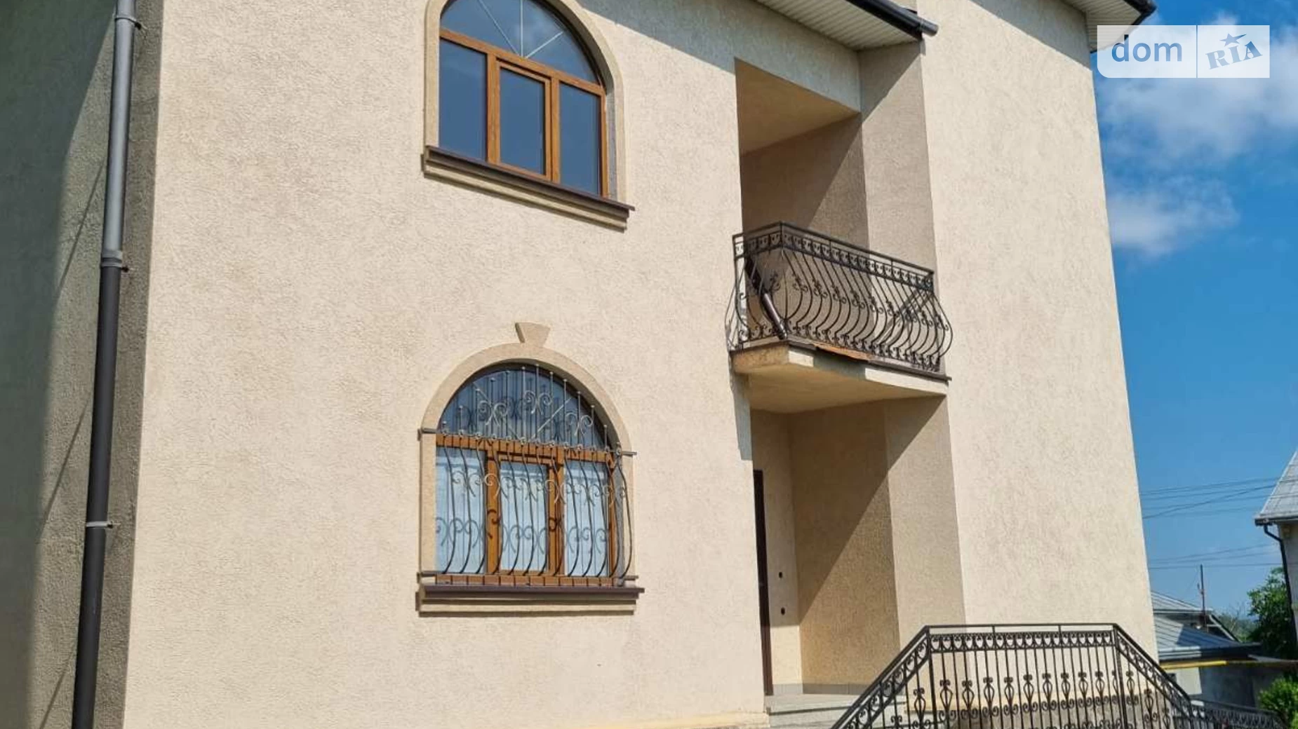 Продается дом на 2 этажа 350 кв. м с садом, цена: 180000 € - фото 3