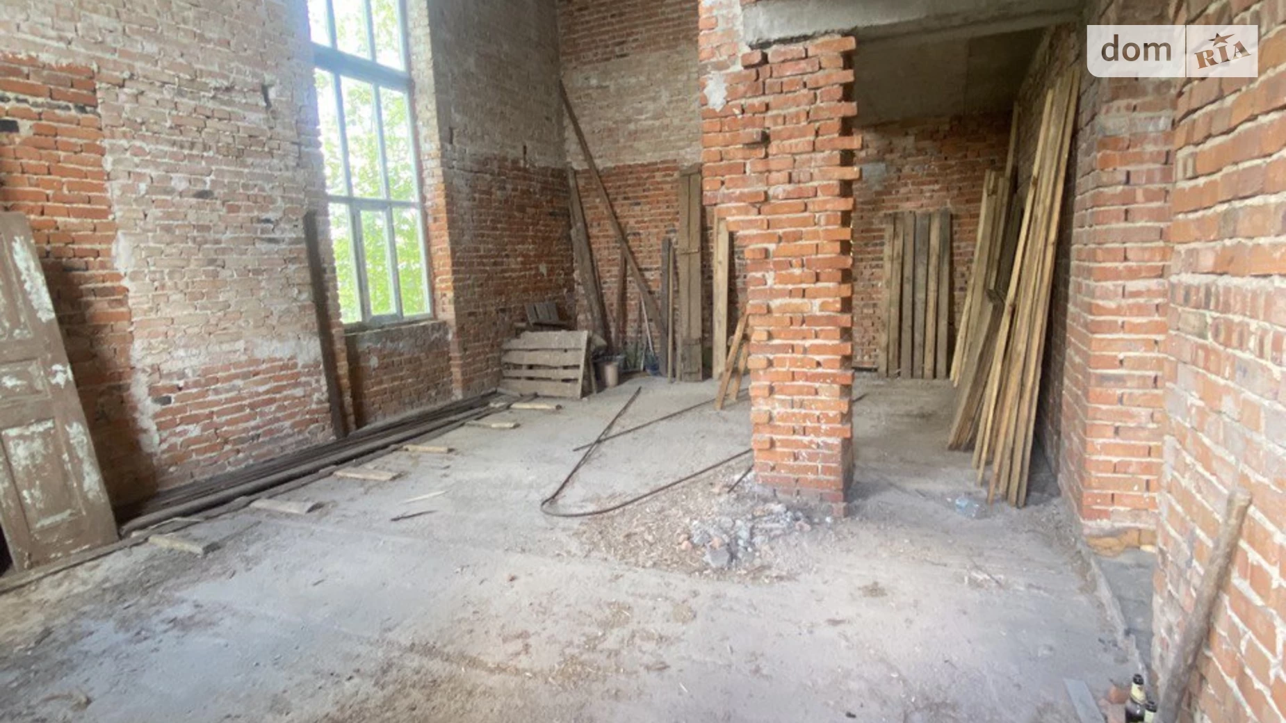 Продается дом на 2 этажа 366.7 кв. м с гаражом, цена: 80000 $ - фото 2