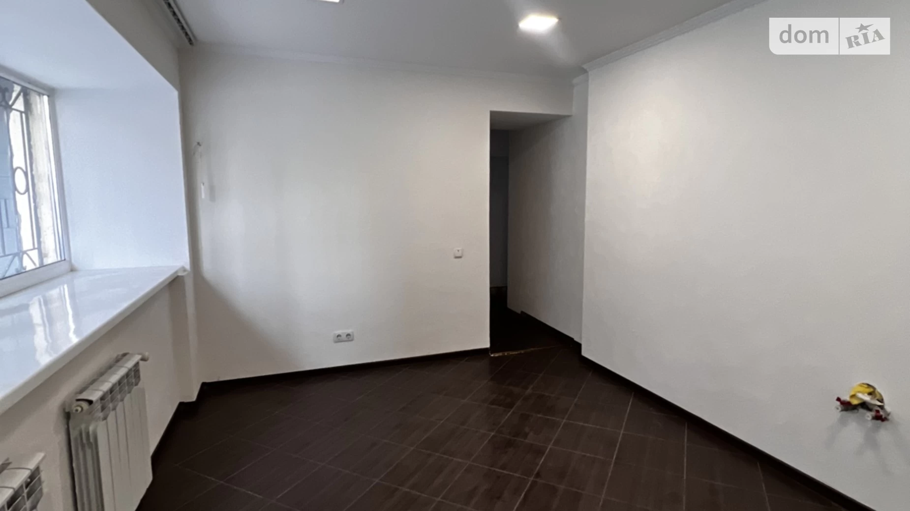 Сдается в аренду офис 67.5 кв. м в бизнес-центре, цена: 25000 грн - фото 4