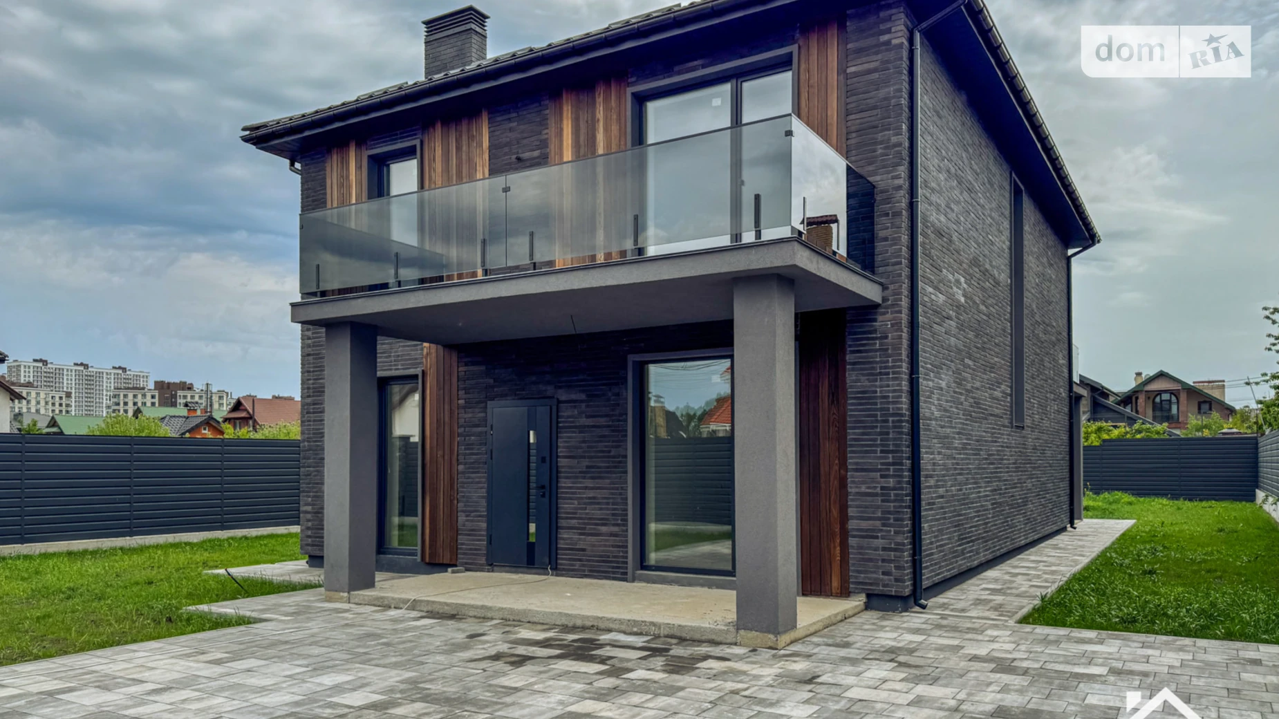 Продается дом на 2 этажа 201 кв. м с верандой, цена: 370000 $ - фото 2