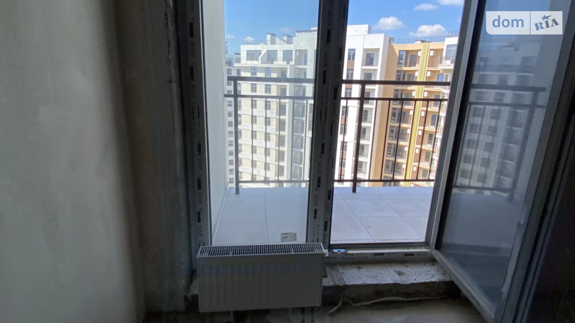 Продается 1-комнатная квартира 42 кв. м в Одессе, ул. Краснова, 3 корпус 63 - фото 2