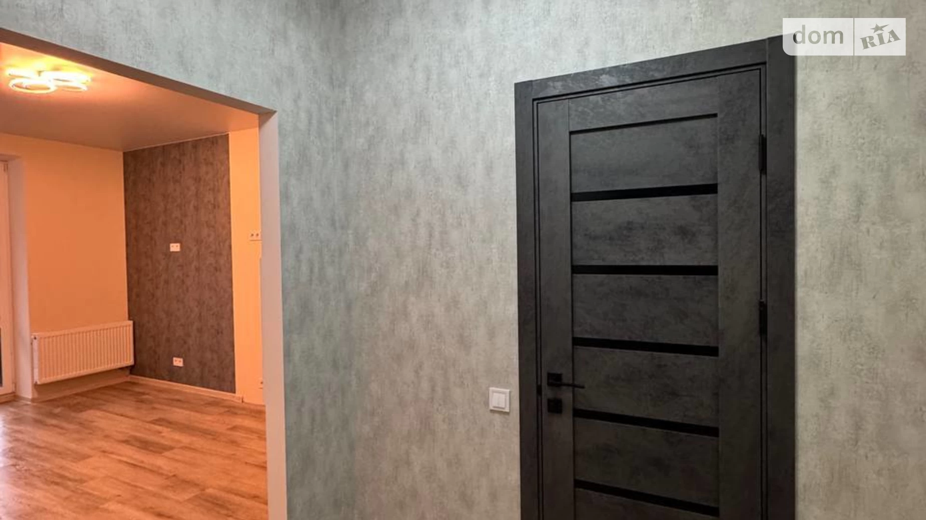 Продается 1-комнатная квартира 25 кв. м в Гостомеле, ул. Украинская, 12/1 - фото 2
