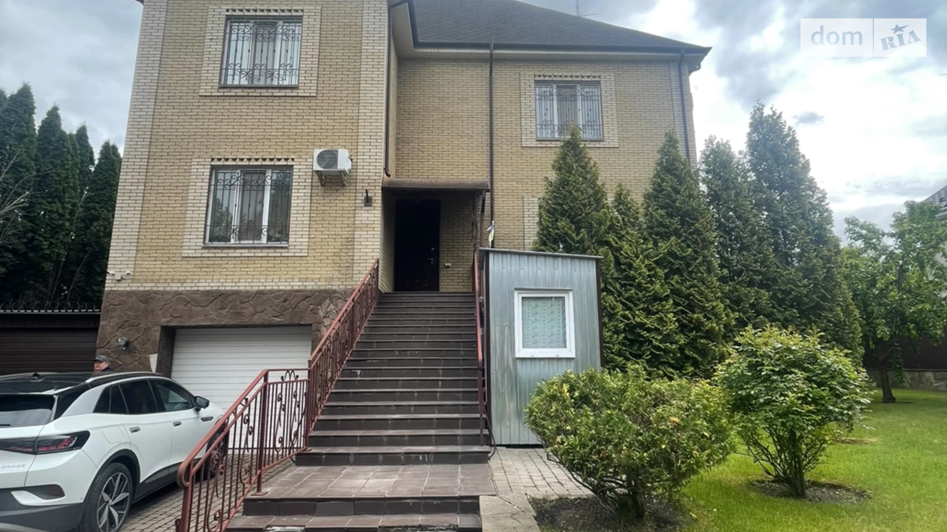 Продается дом на 2 этажа 500 кв. м с верандой, цена: 400000 $ - фото 4
