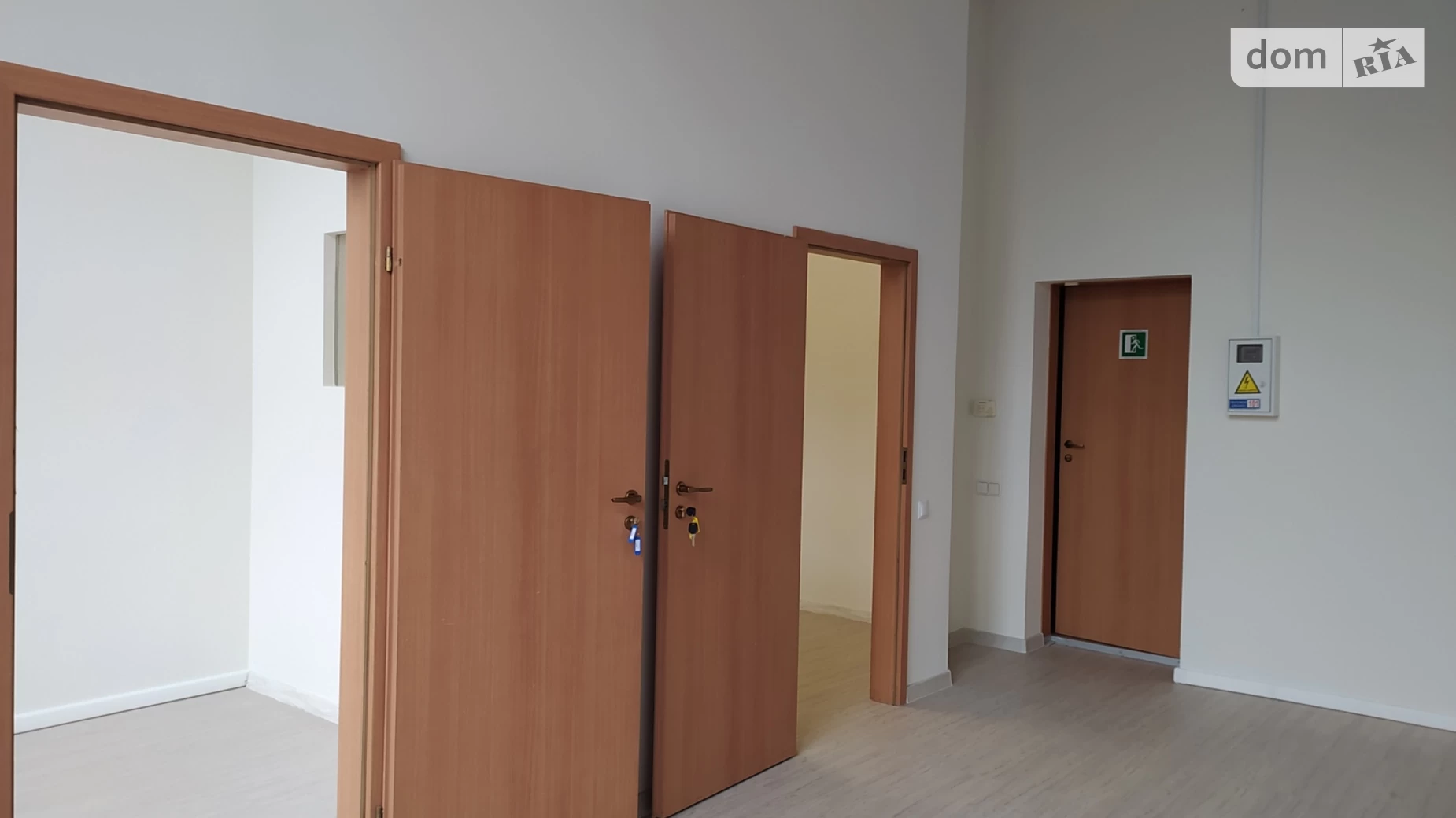 Здається в оренду офіс 38 кв. м в бізнес-центрі, цена: 570 $ - фото 3