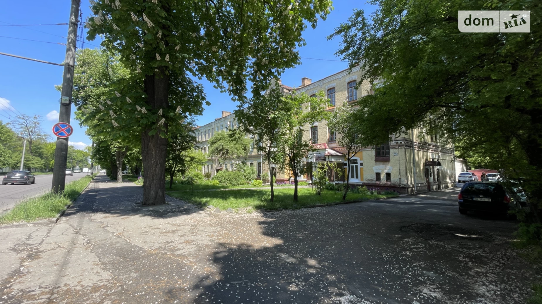 Продается 2-комнатная квартира 58 кв. м в Ровно, ул. Соборная, 250 - фото 2