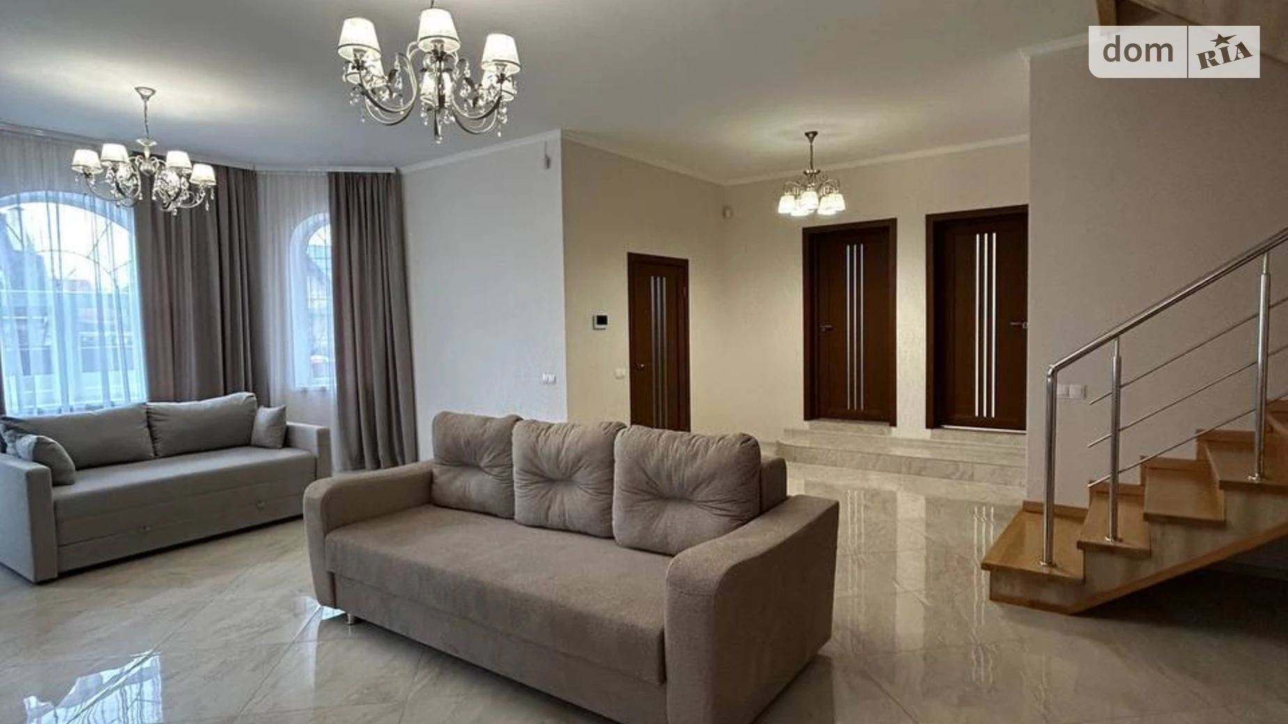 Продается дом на 3 этажа 254 кв. м с балконом, цена: 330000 $ - фото 4