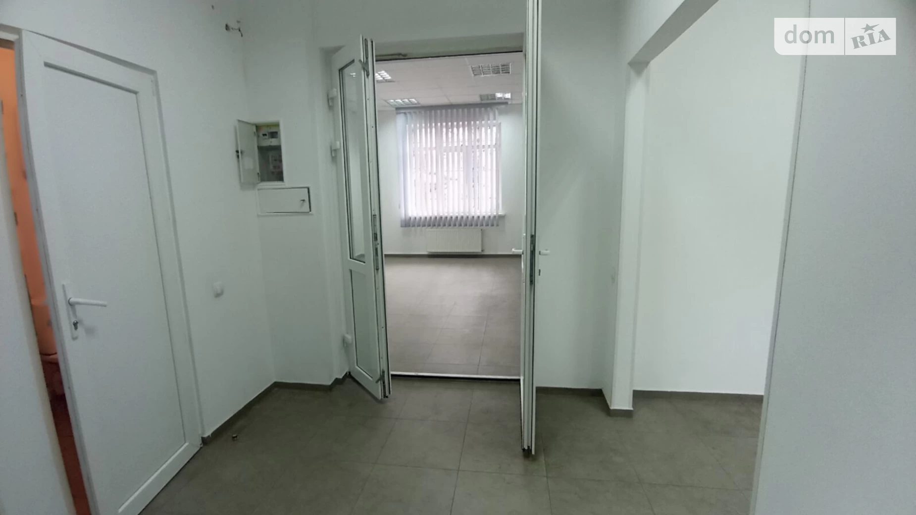 Сдается в аренду офис 112 кв. м в бизнес-центре, цена: 730 $ - фото 4