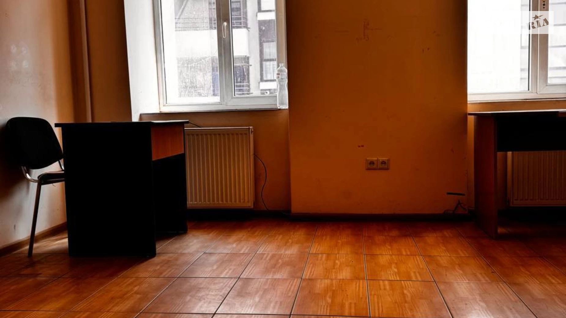 Сдается в аренду офис 38 кв. м в бизнес-центре, цена: 6000 грн - фото 5