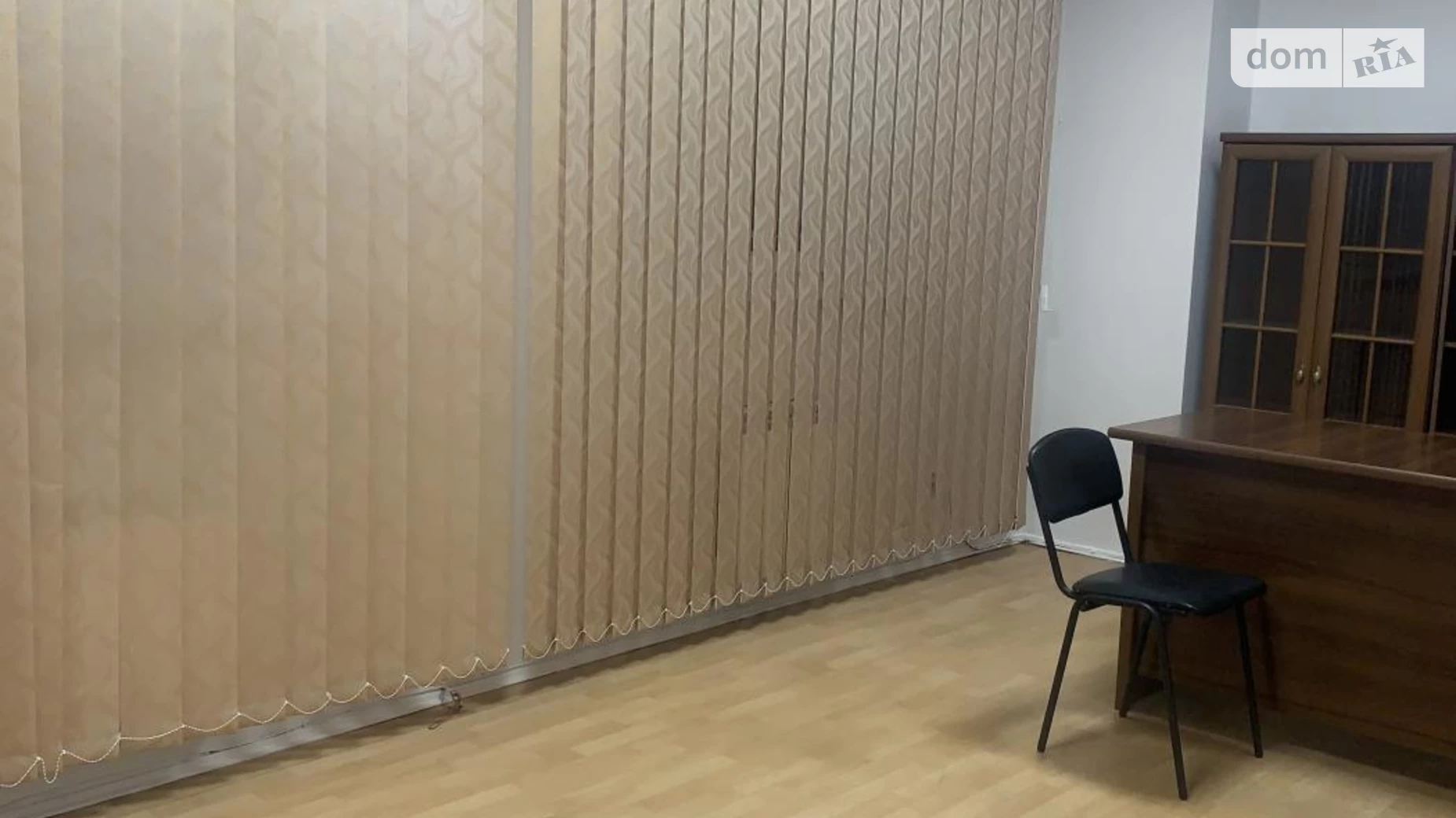 Сдается в аренду офис 18.2 кв. м в бизнес-центре, цена: 4500 грн - фото 3
