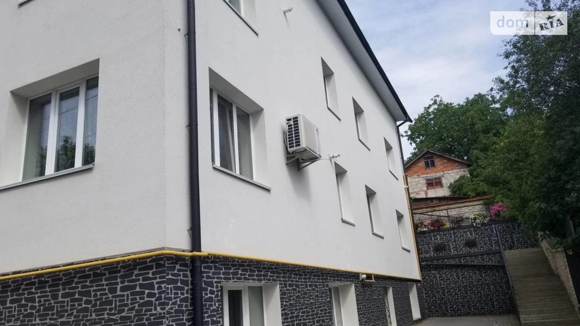 Сдается в аренду офис 87 кв. м в бизнес-центре, цена: 500 $ - фото 4