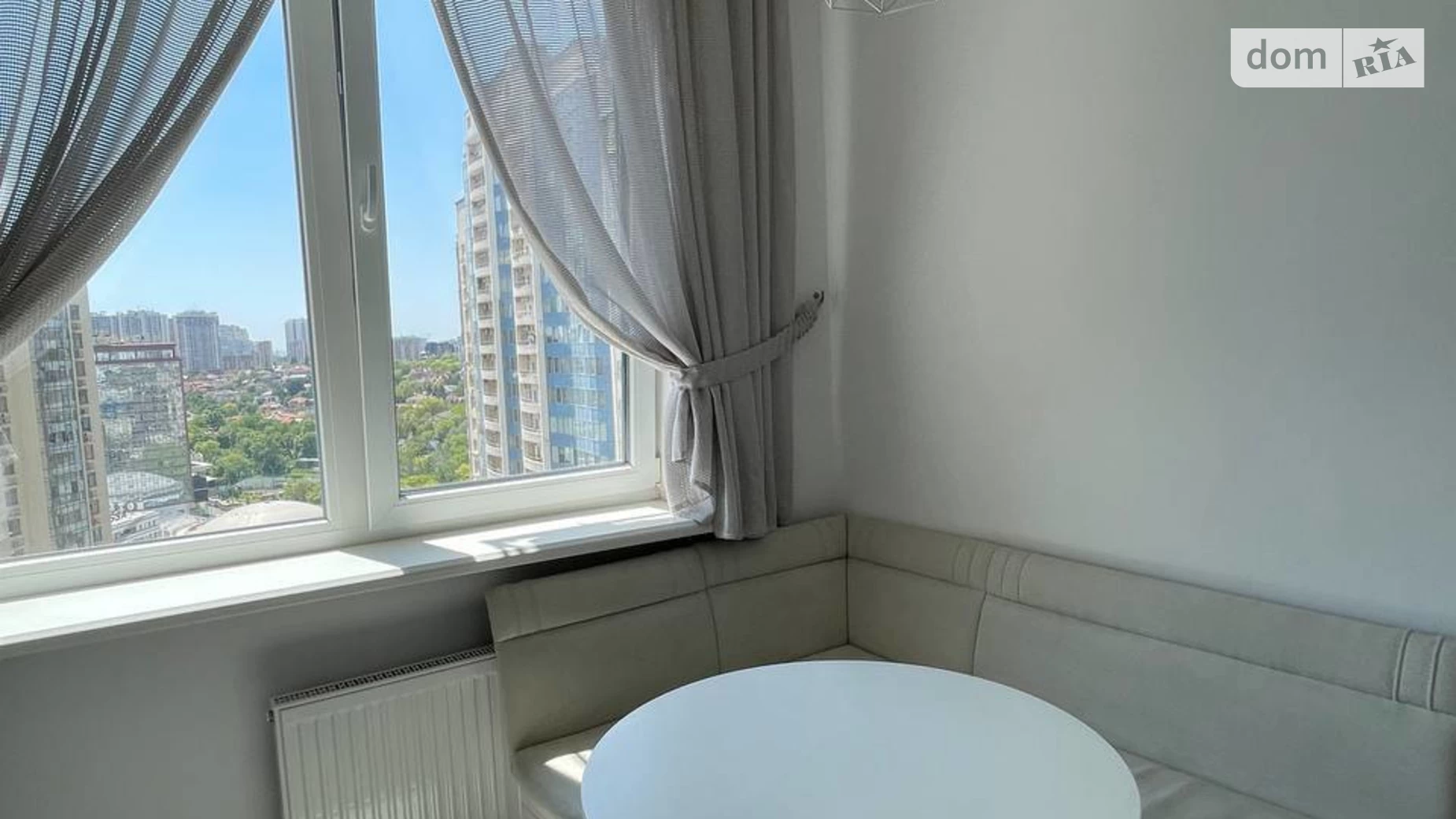 Продається 2-кімнатна квартира 52 кв. м у Одесі, вул. Генуезька, 3В - фото 2