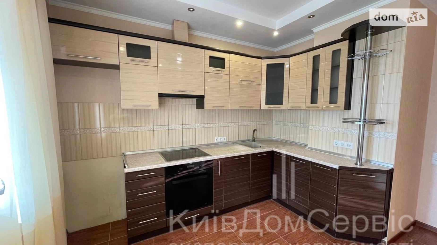 Продається 2-кімнатна квартира 74.9 кв. м у Броварах, вул. Симоненка, 2Б - фото 2