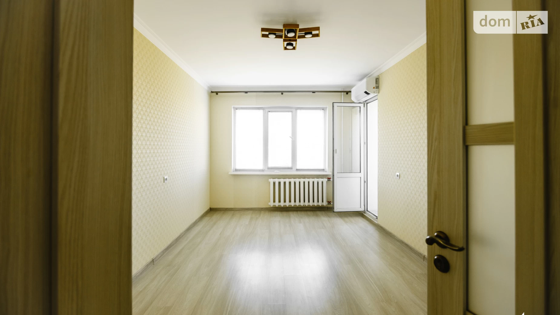 Продается 3-комнатная квартира 62 кв. м в Ровно, ул. Елены Телиги - фото 2