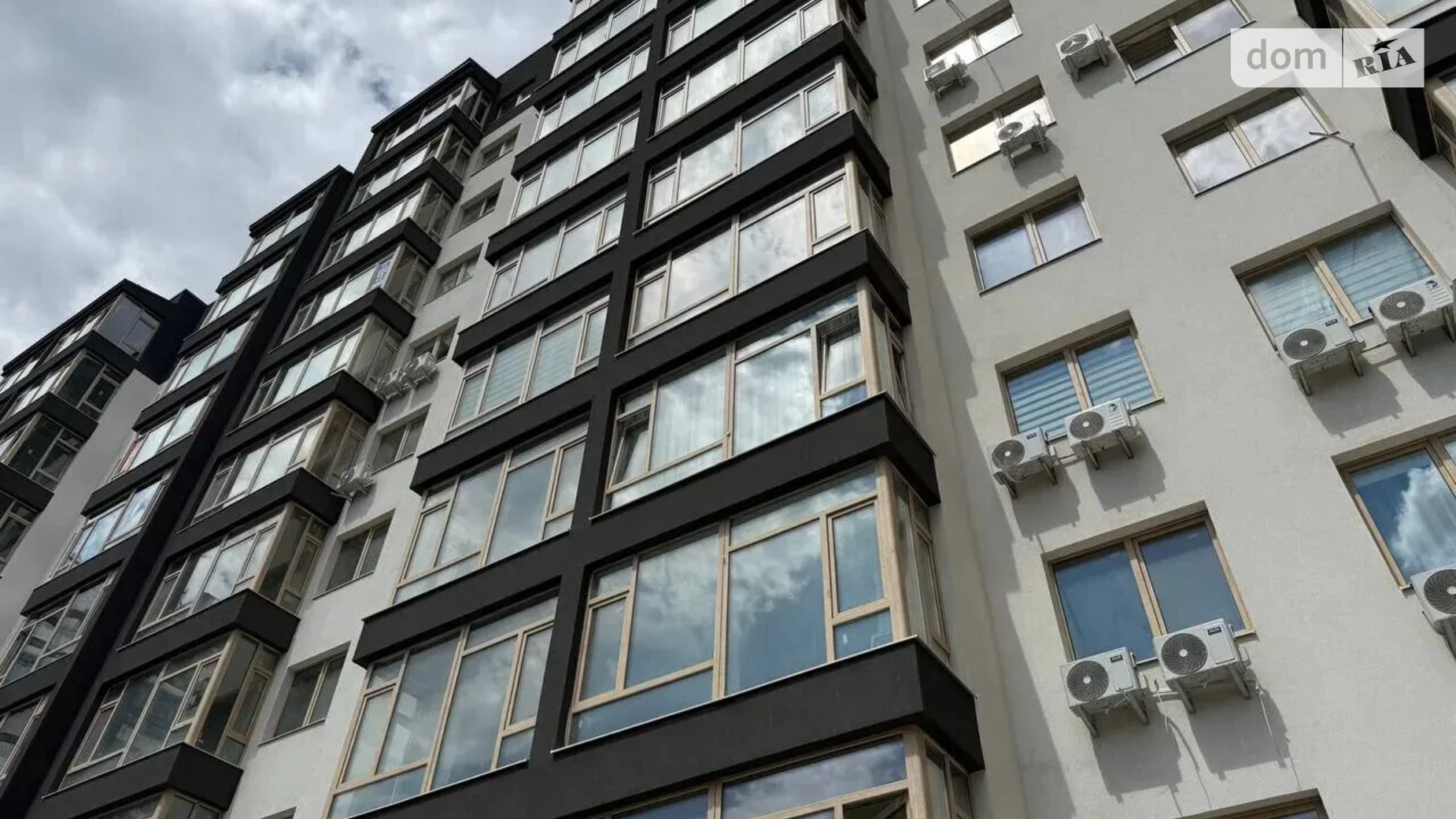 Продается 1-комнатная квартира 45.1 кв. м в Ивано-Франковске, ул. Волошина Августина, 2А - фото 3