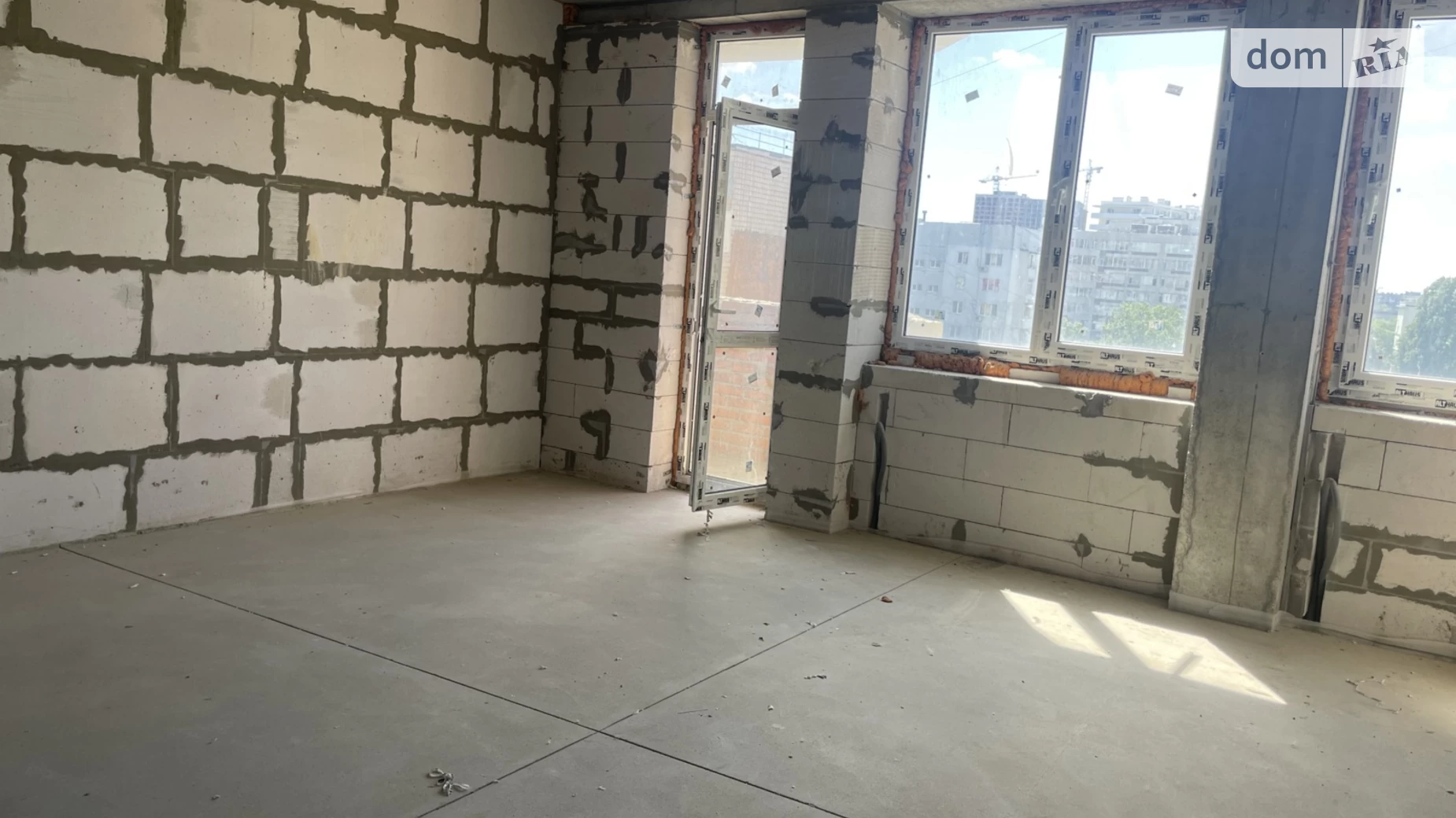 Продається 1-кімнатна квартира 72.3 кв. м у Одесі, вул. Сонячна - фото 2