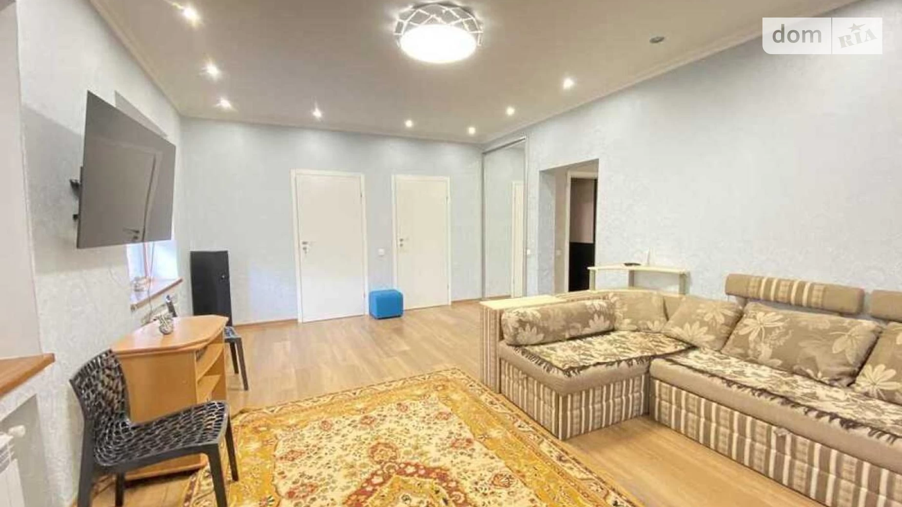 Продается дом на 3 этажа 312 кв. м с бассейном, цена: 175000 $ - фото 3