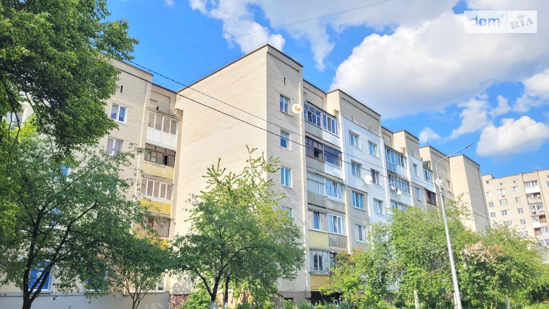 3-комнатная квартира 70 кв. м в Луцке, просп. Возрождение - фото 2