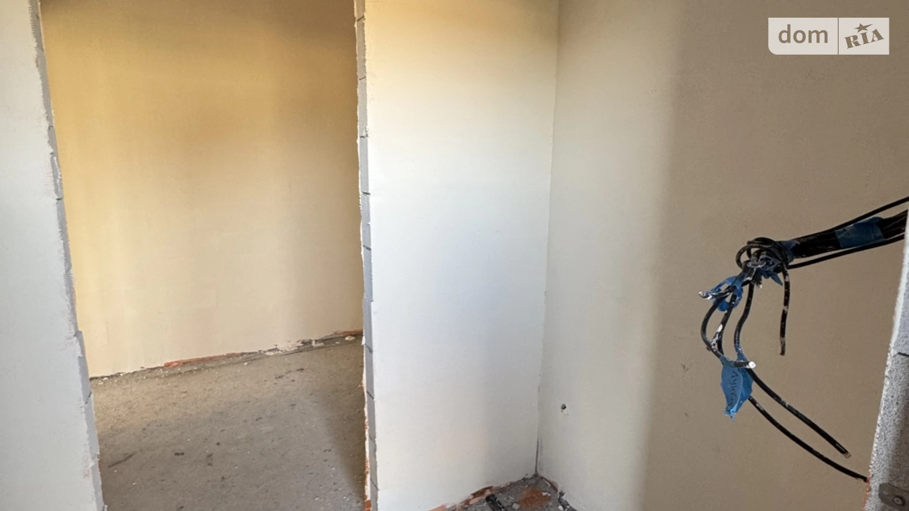 Продается одноэтажный дом 80 кв. м с камином, цена: 65000 $ - фото 4
