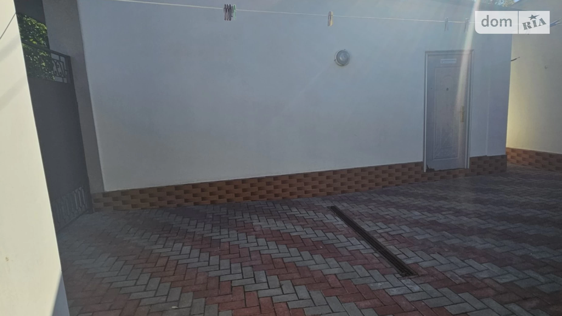Продается дом на 2 этажа 340 кв. м с балконом, цена: 230000 $ - фото 2