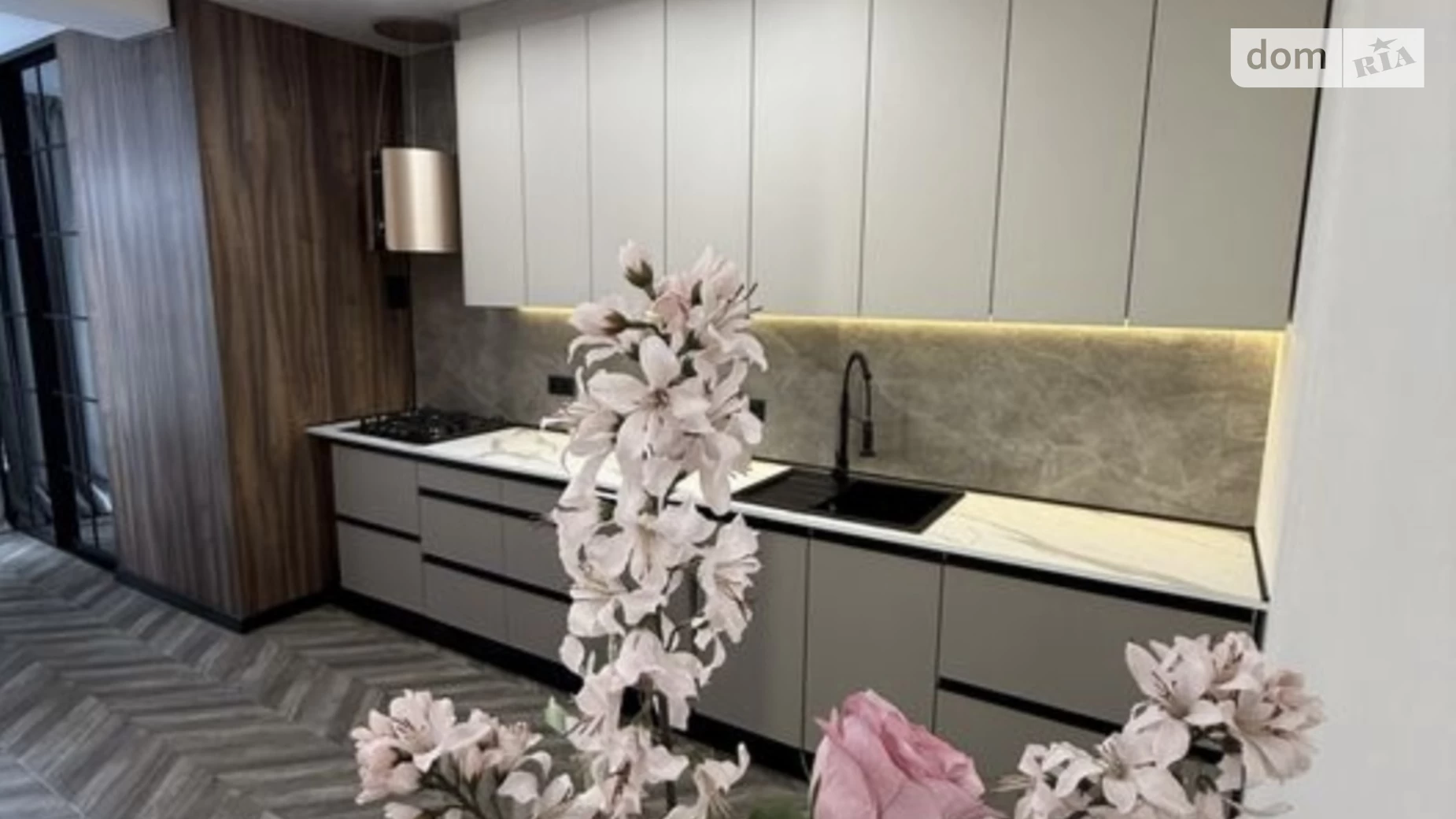 Продается 2-комнатная квартира 67 кв. м в Софиевской Борщаговке, цена: 143000 $ - фото 2