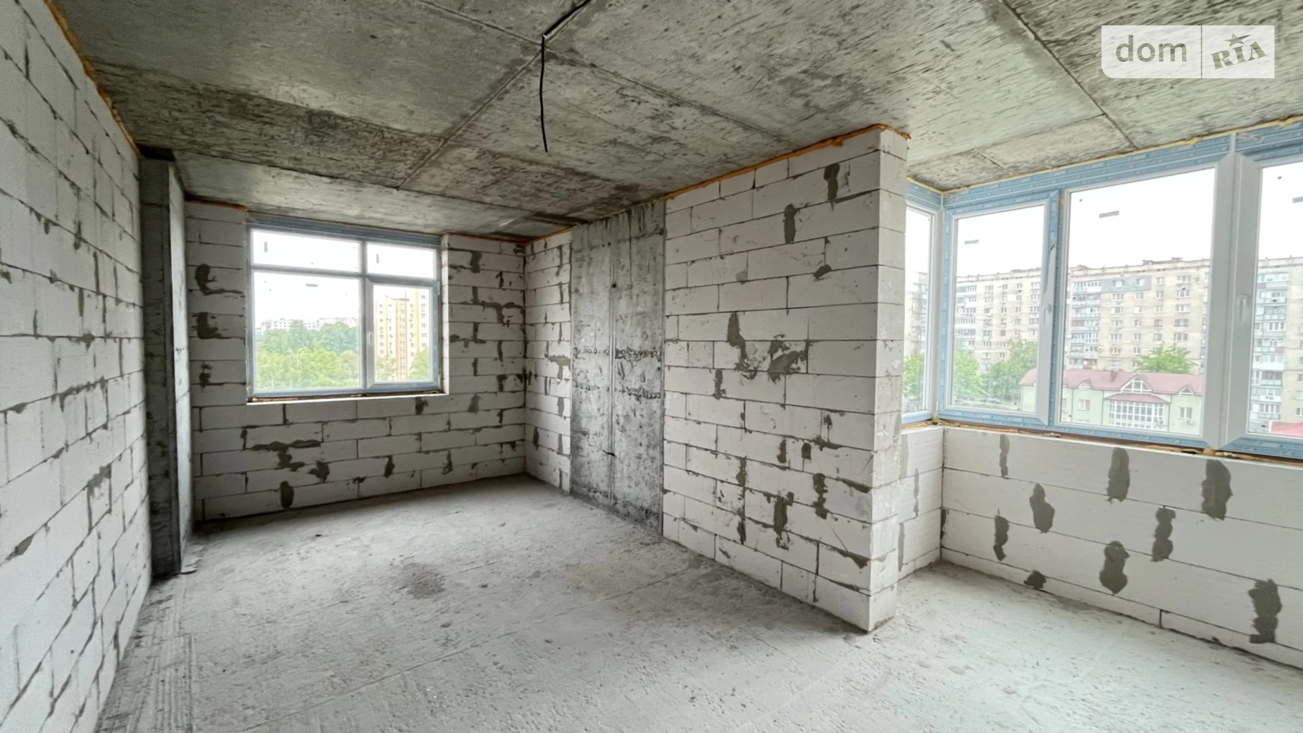 Продается 2-комнатная квартира 69.81 кв. м в Хмельницком, ул. Свободы - фото 2