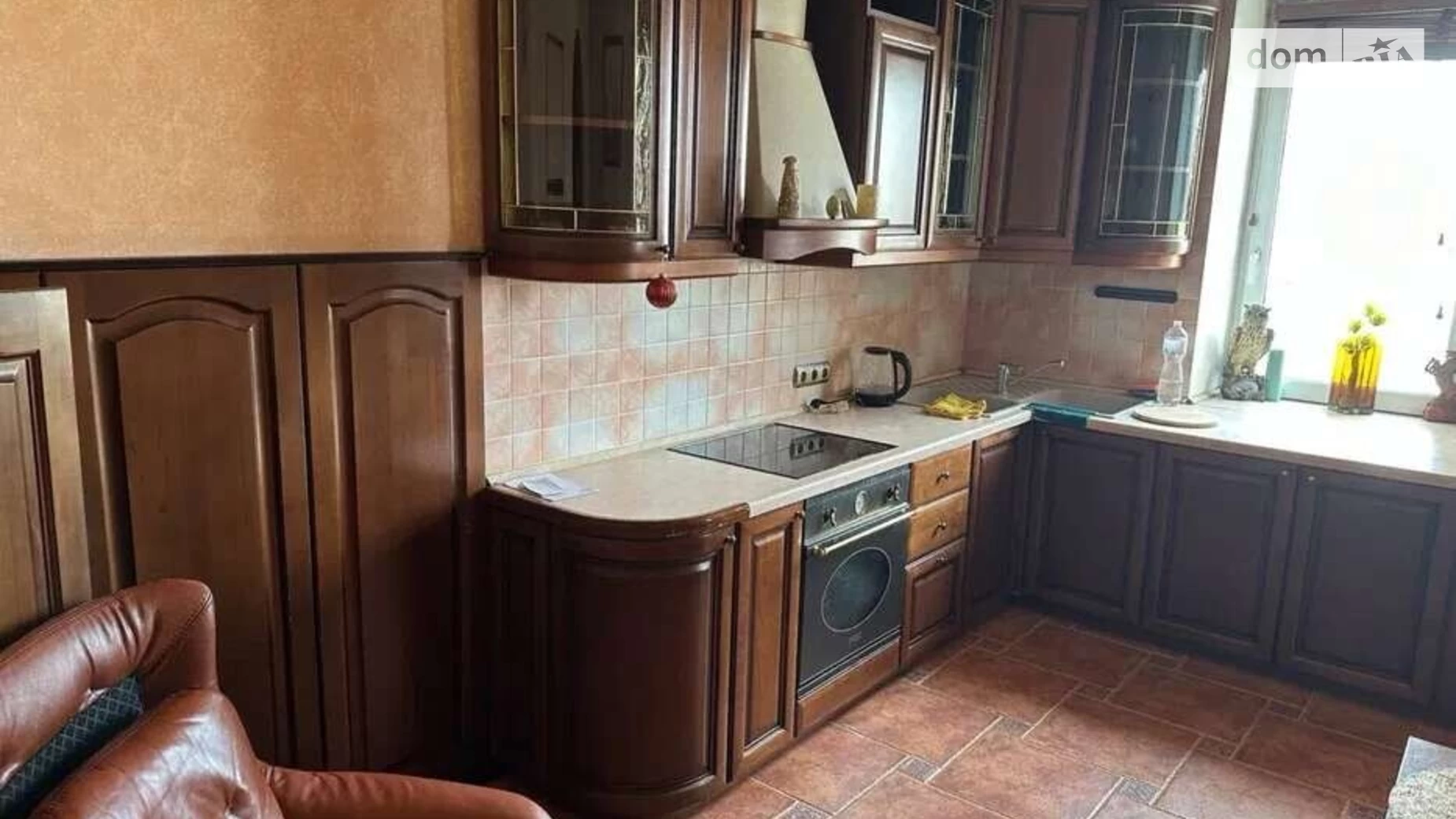 Продается 1-комнатная квартира 74 кв. м в Киеве, просп. Павла Тычины, 16/2 - фото 2