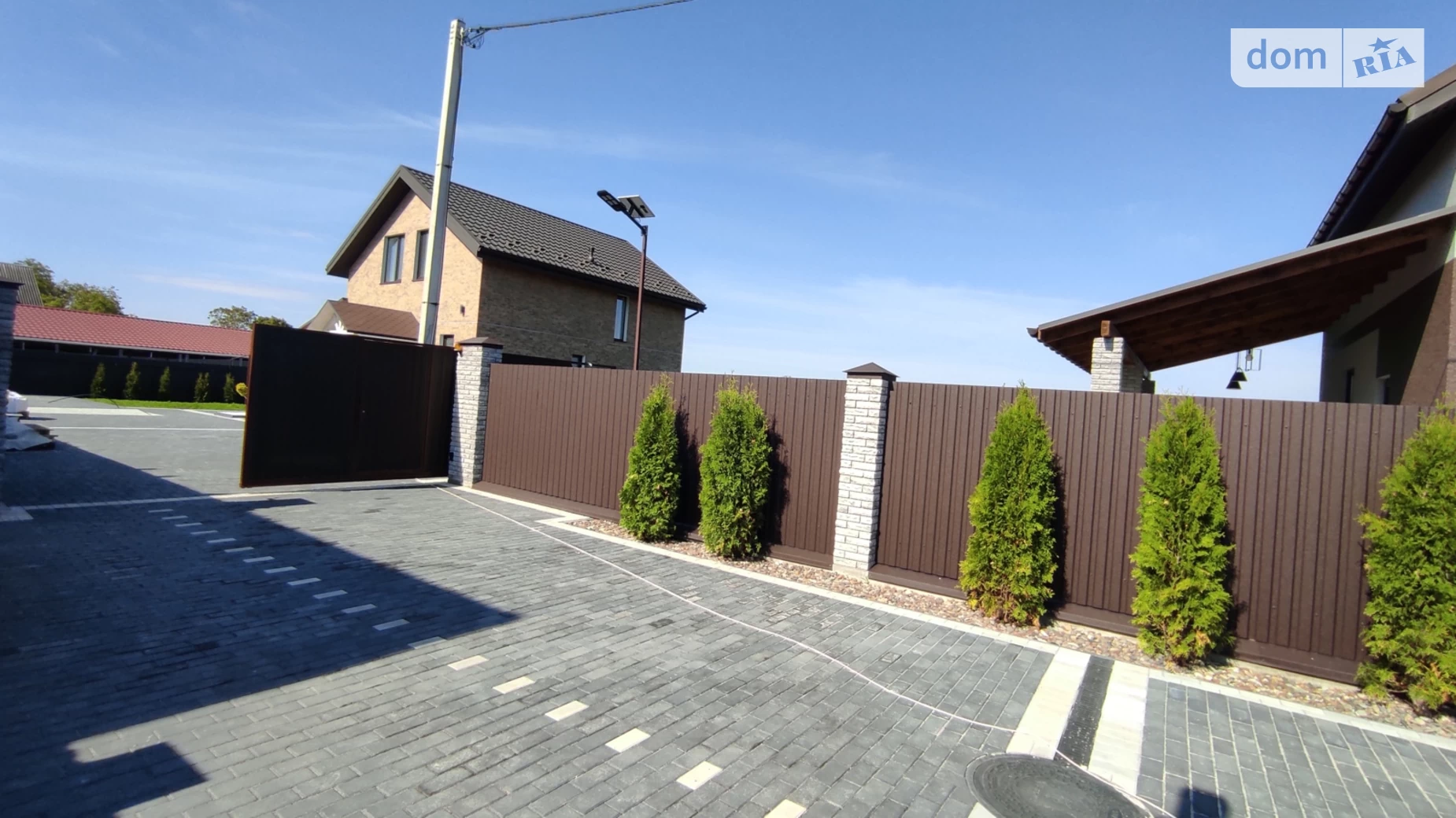 Продается дом на 2 этажа 110 кв. м с гаражом, цена: 125000 $ - фото 4