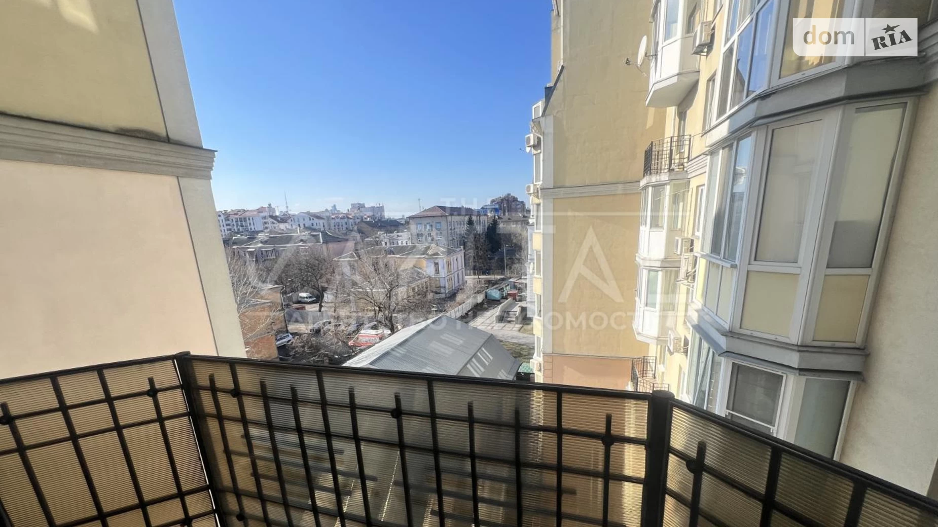 Сдается в аренду 4-комнатная квартира 150 кв. м в Киеве, ул. Почайнинская, 25/49 - фото 4