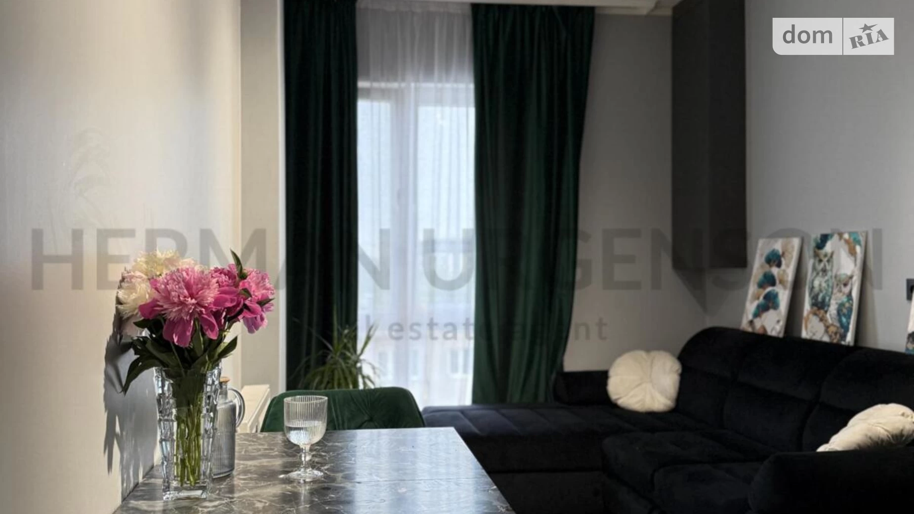 Продается 2-комнатная квартира 70 кв. м в Ужгороде, цена: 155000 $ - фото 2