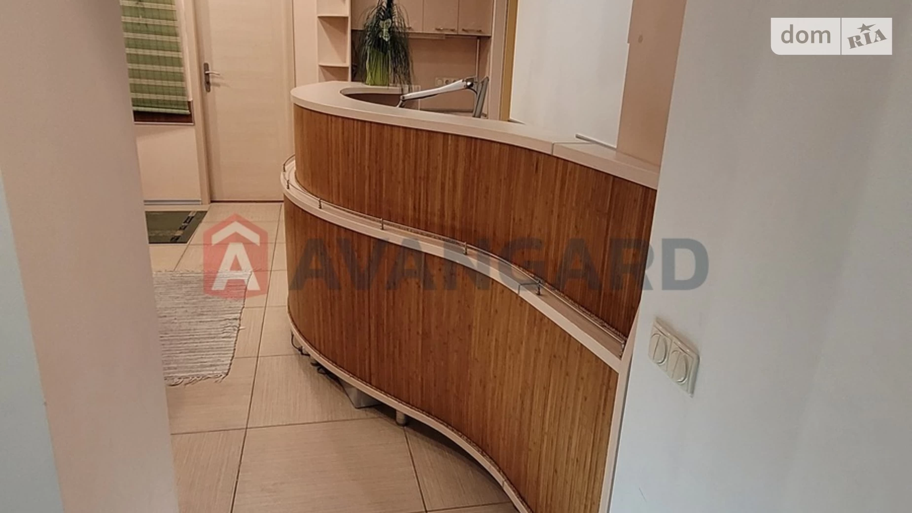 Продается объект сферы услуг 211 кв. м в 9-этажном здании, цена: 316000 $ - фото 2