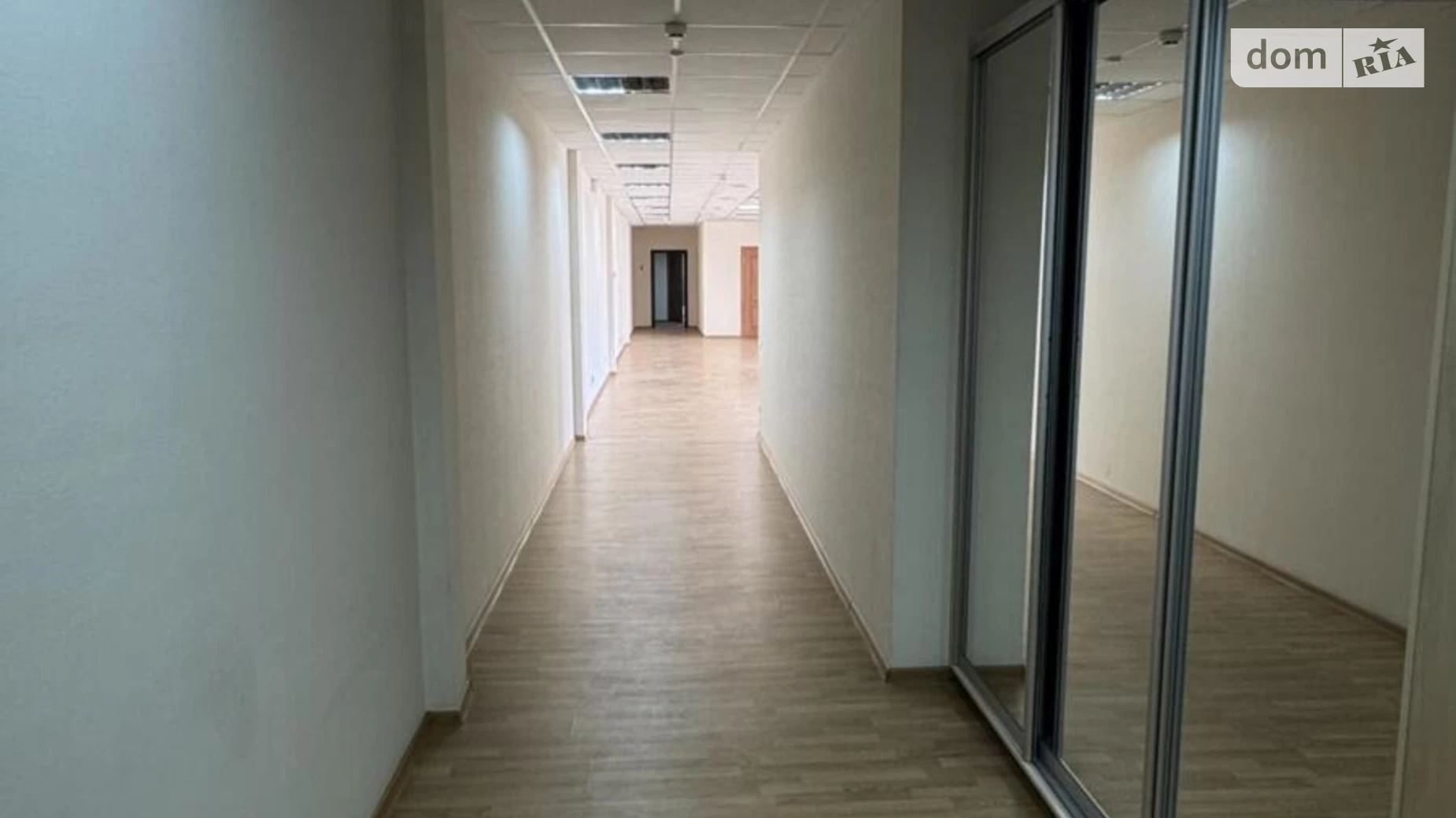 Сдается в аренду офис 202 кв. м в бизнес-центре, цена: 1600 $ - фото 3