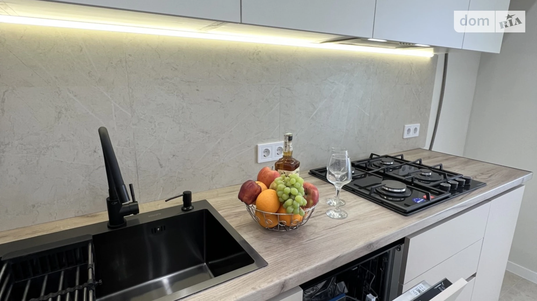 Продається 2-кімнатна квартира 55.6 кв. м у Івано-Франківську, вул. Павла Полуботка, 18 корпус 7 - фото 2