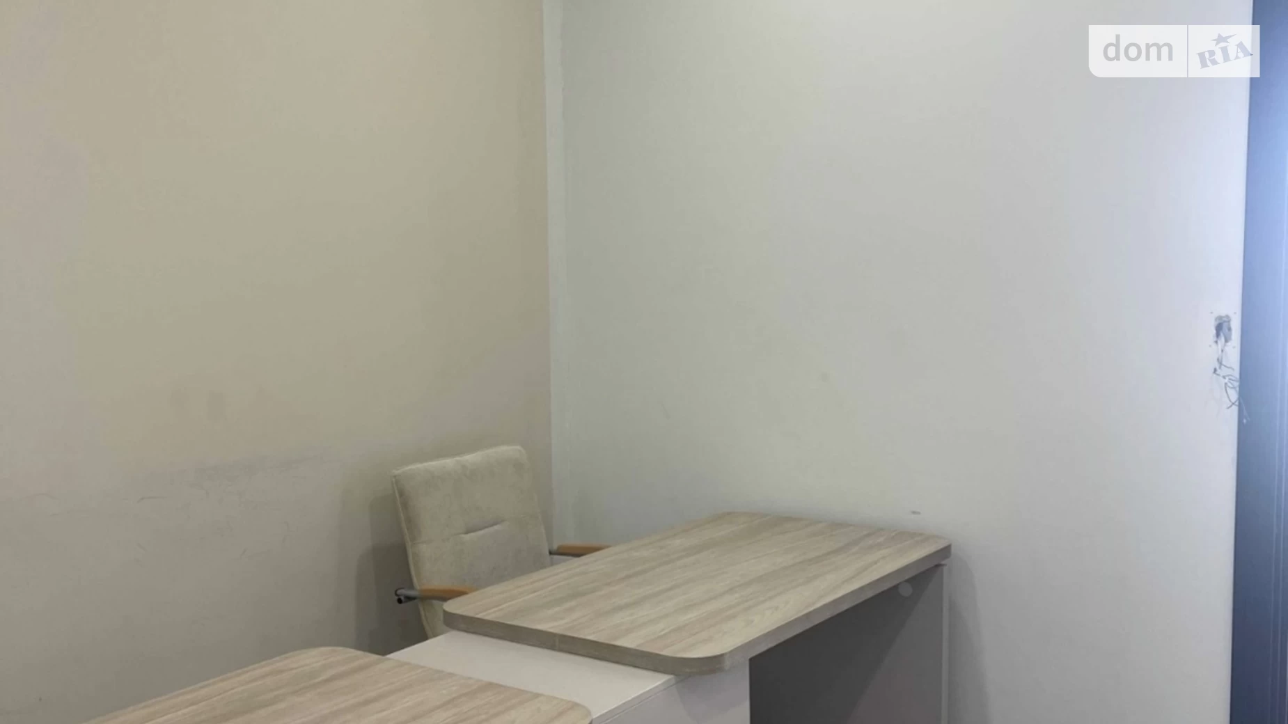 Сдается в аренду офис 70 кв. м в бизнес-центре, цена: 1000 $ - фото 3