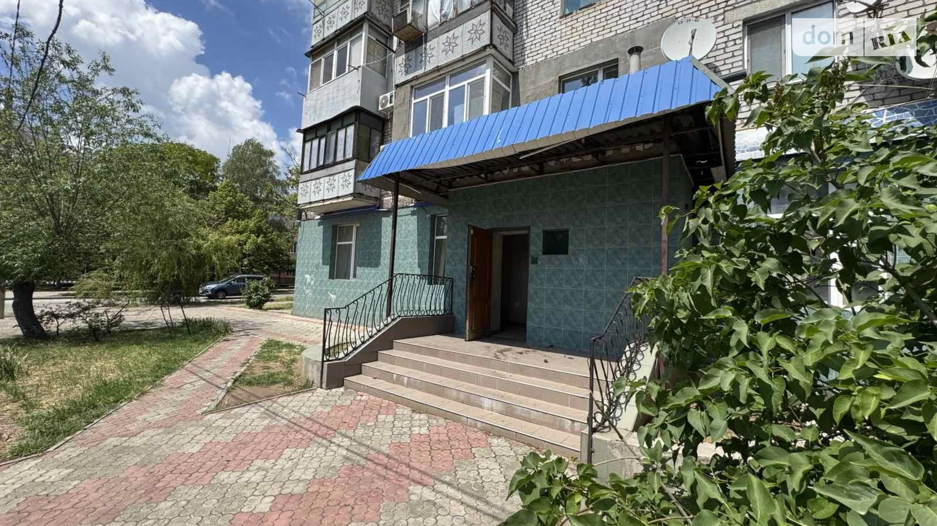 Продается офис 223 кв. м в бизнес-центре, цена: 220000 $ - фото 2