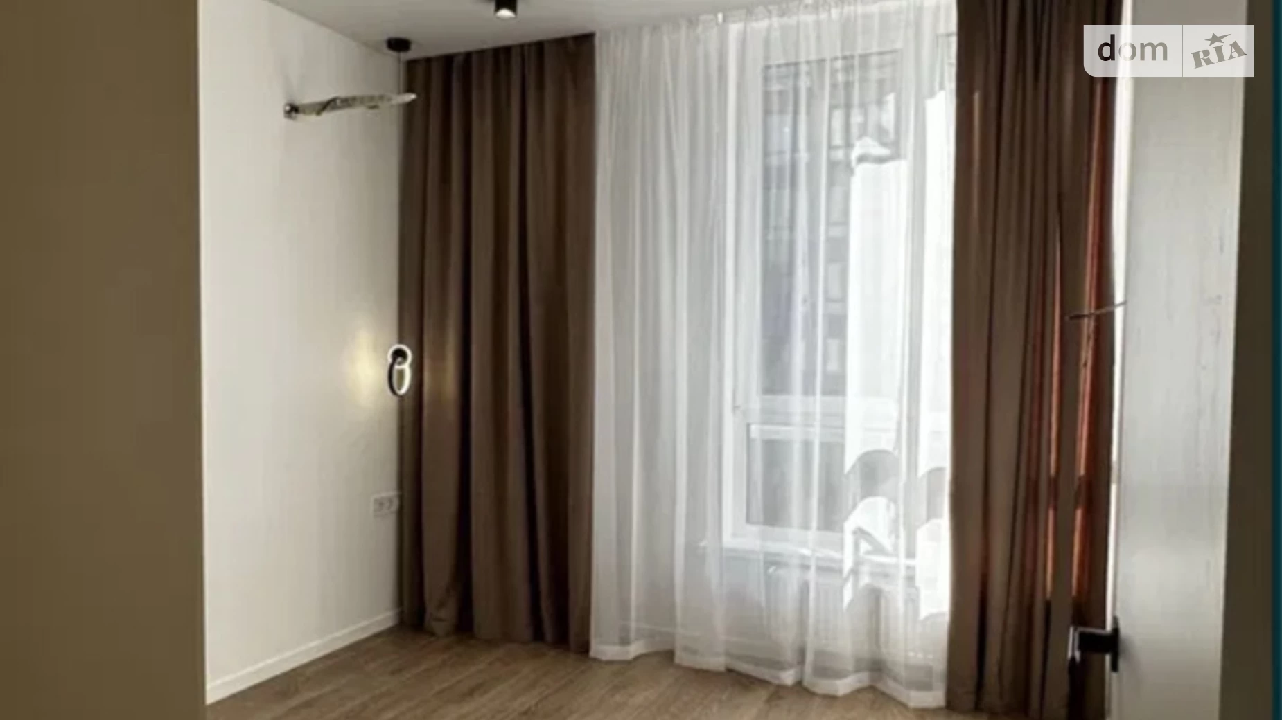 Продается 1-комнатная квартира 33 кв. м в Киеве, ул. Салютная, 17 - фото 4