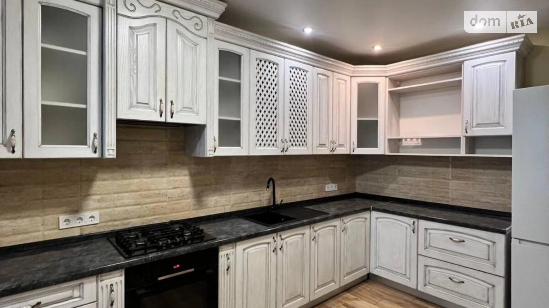 Продается 2-комнатная квартира 62.5 кв. м в, цена: 110000 $ - фото 2