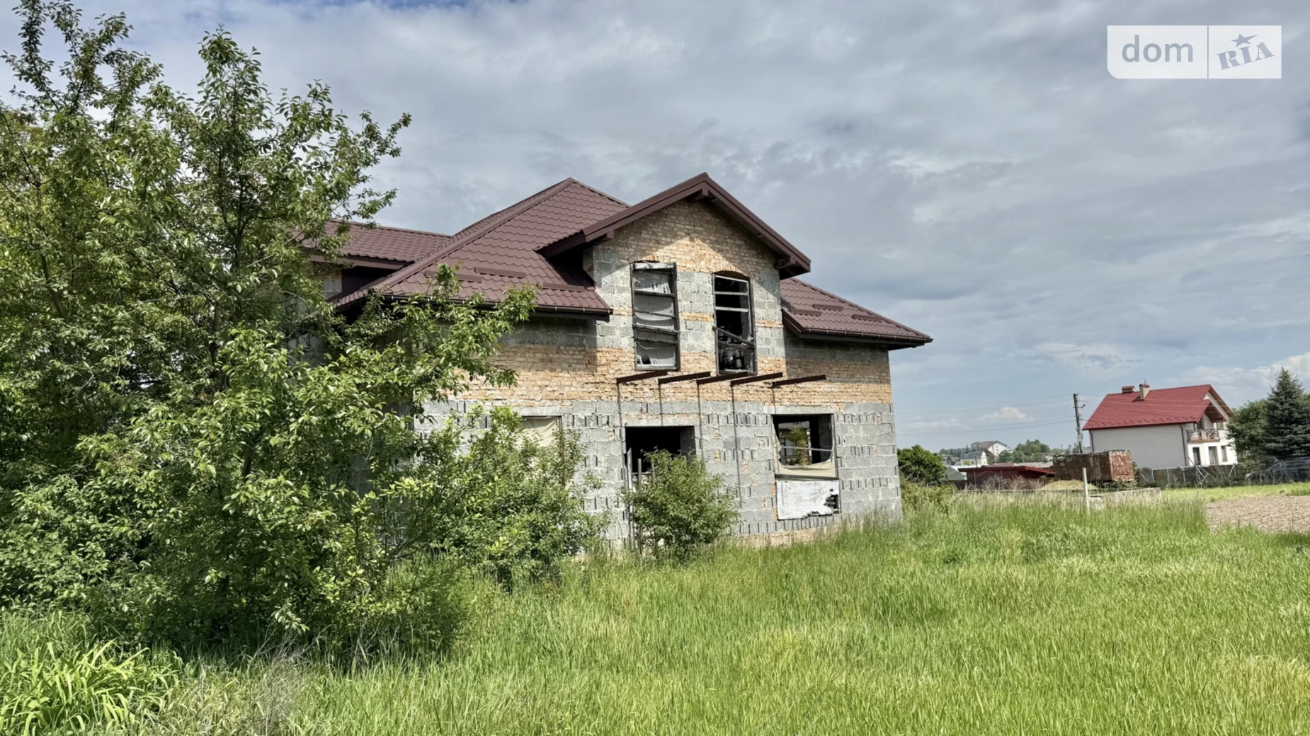 Продается дом на 2 этажа 340 кв. м с садом, цена: 88000 € - фото 3