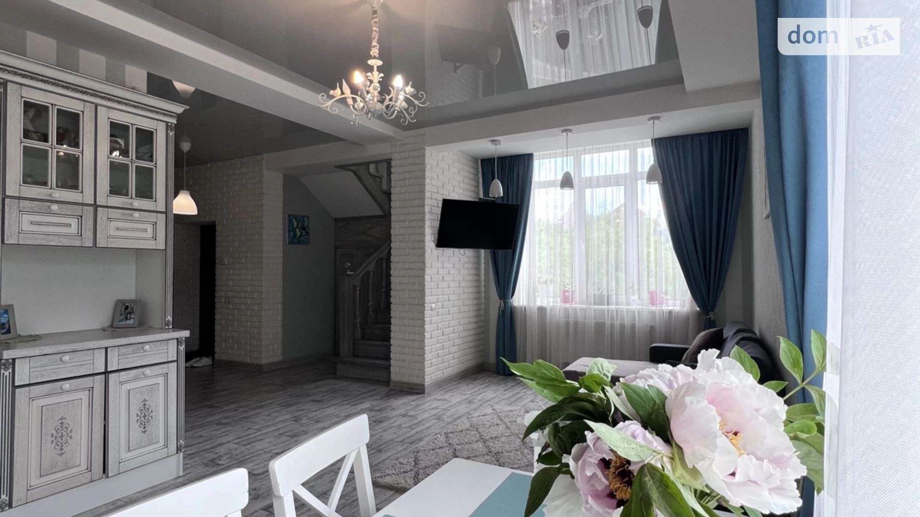 Продается дом на 2 этажа 168 кв. м с балконом, цена: 198000 $ - фото 2