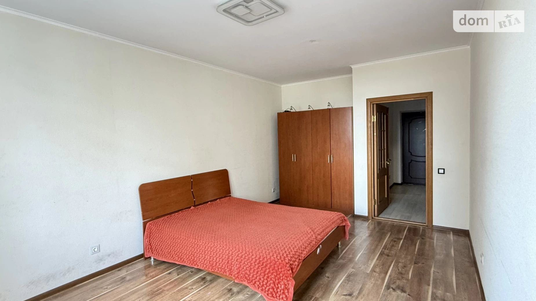 Продается 1-комнатная квартира 50 кв. м в Киеве, ул. Воскресенская, 12А - фото 2
