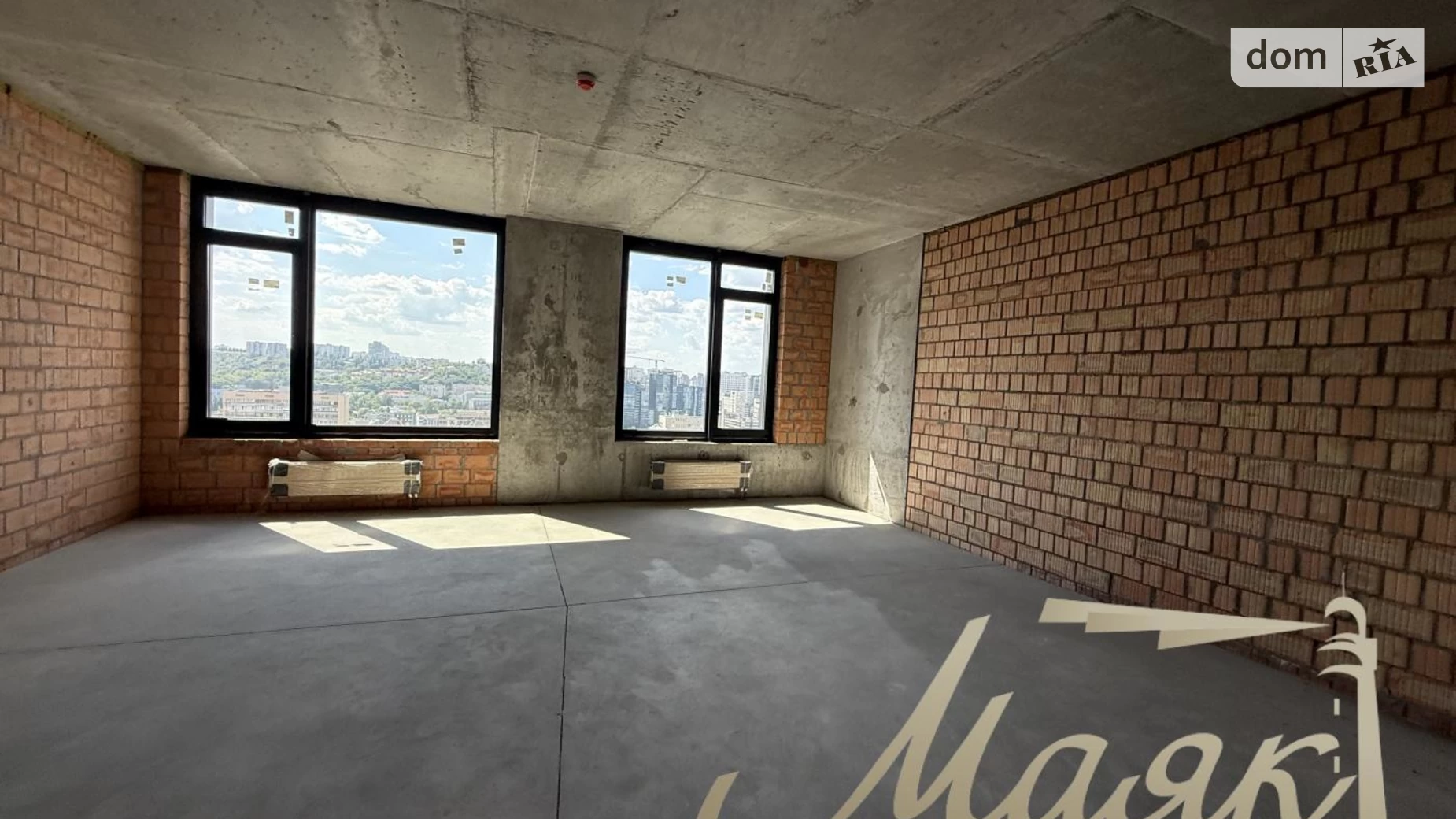 Продается 3-комнатная квартира 72 кв. м в Киеве, ул. Ивана Федорова, 2А - фото 2