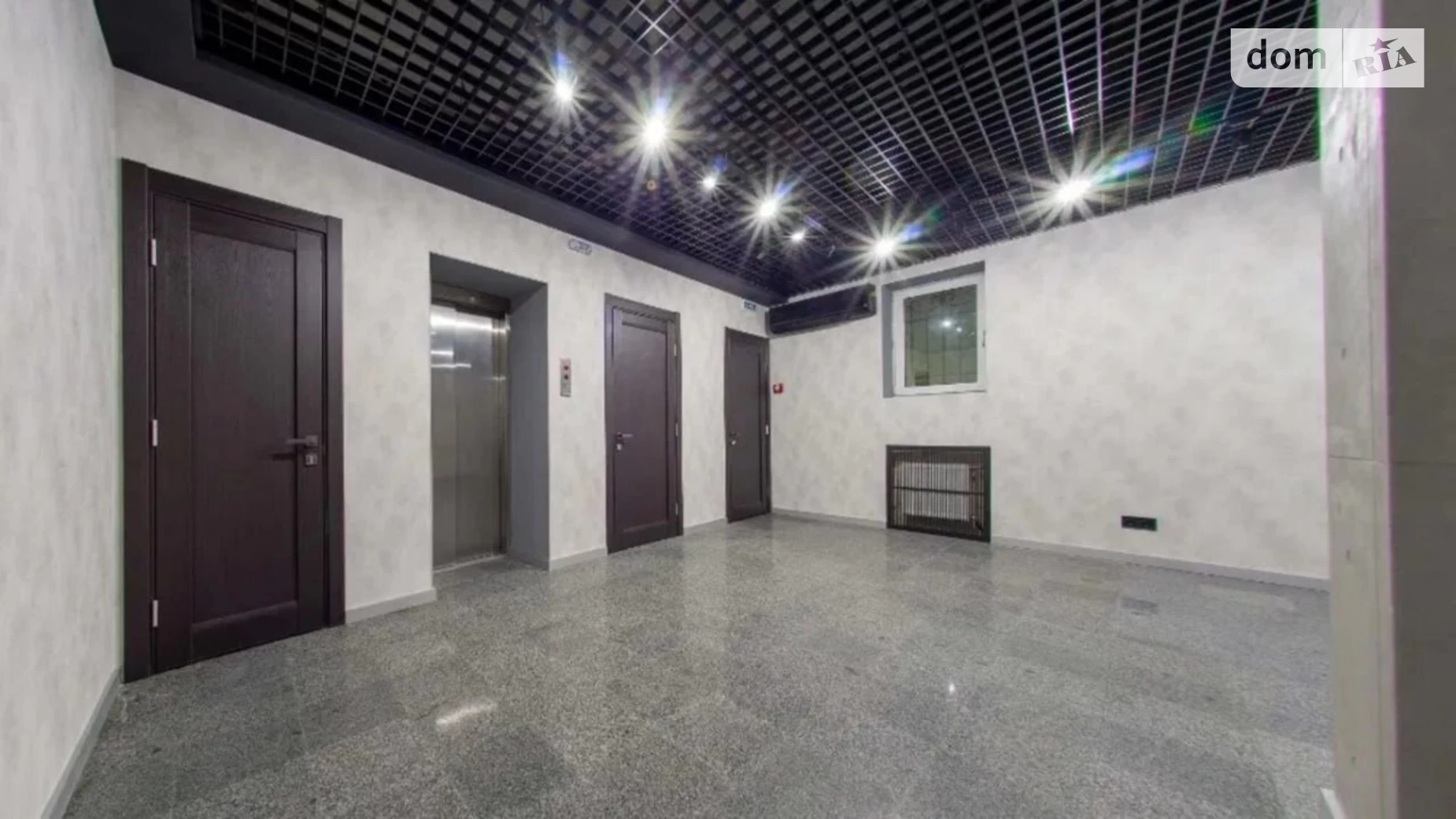 Продается офис 1169 кв. м в бизнес-центре, цена: 2000000 $ - фото 2