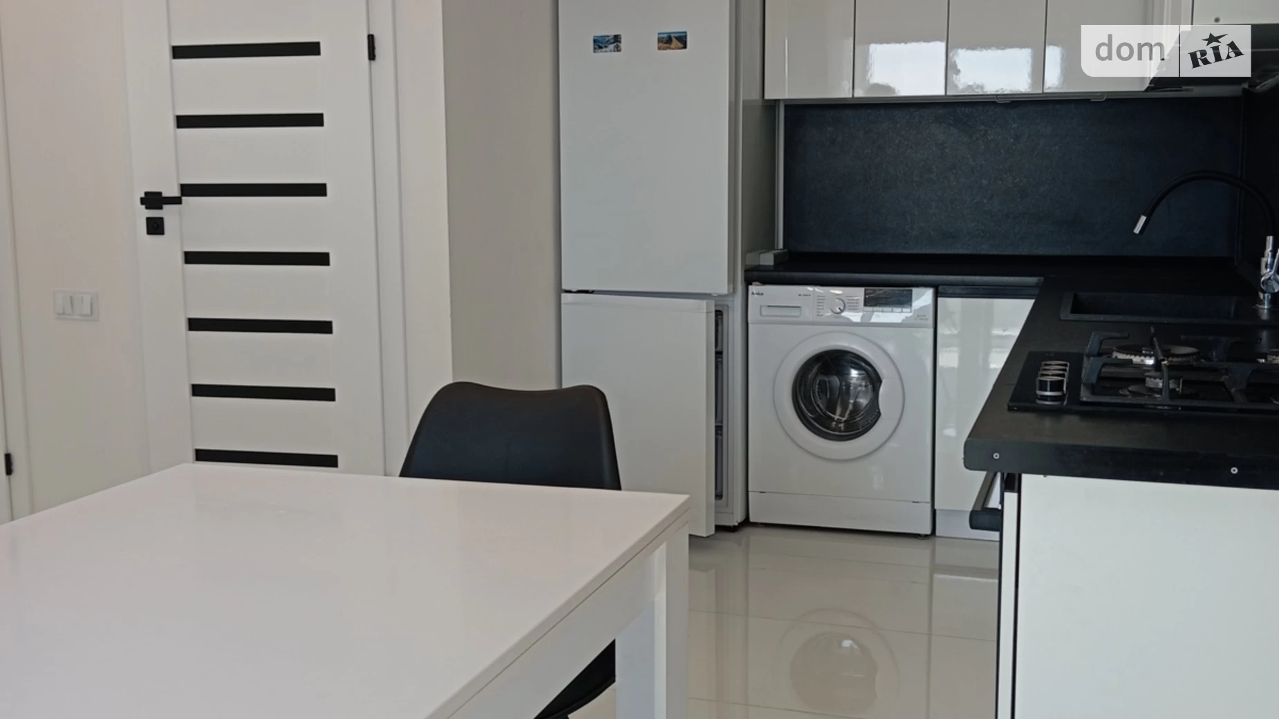 Продається 2-кімнатна квартира 56 кв. м у Одесі, вул. Академіка Сахарова - фото 3