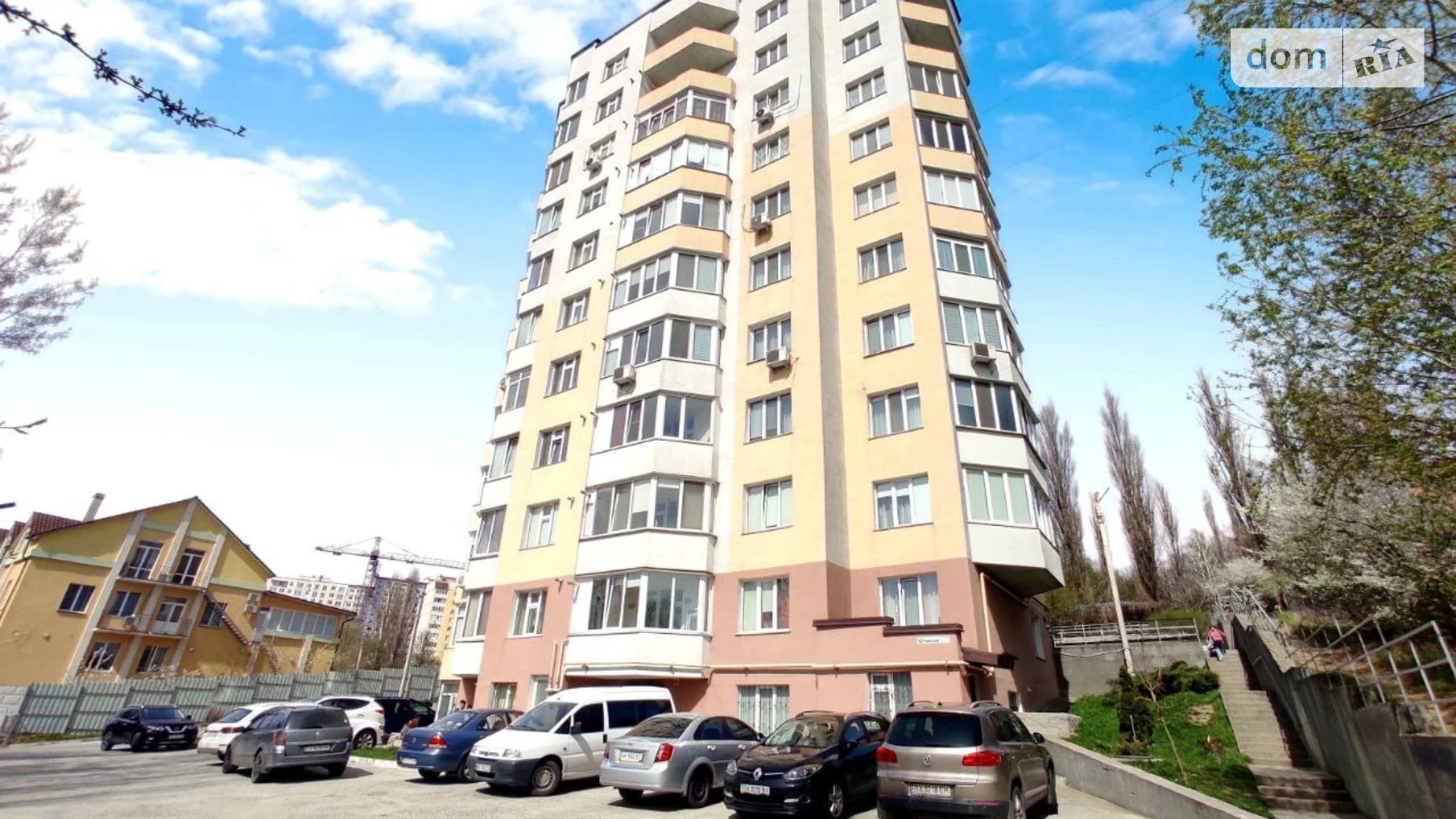 Продается 5-комнатная квартира 144 кв. м в Хмельницком, ул. Заречанская, 14/4А - фото 2